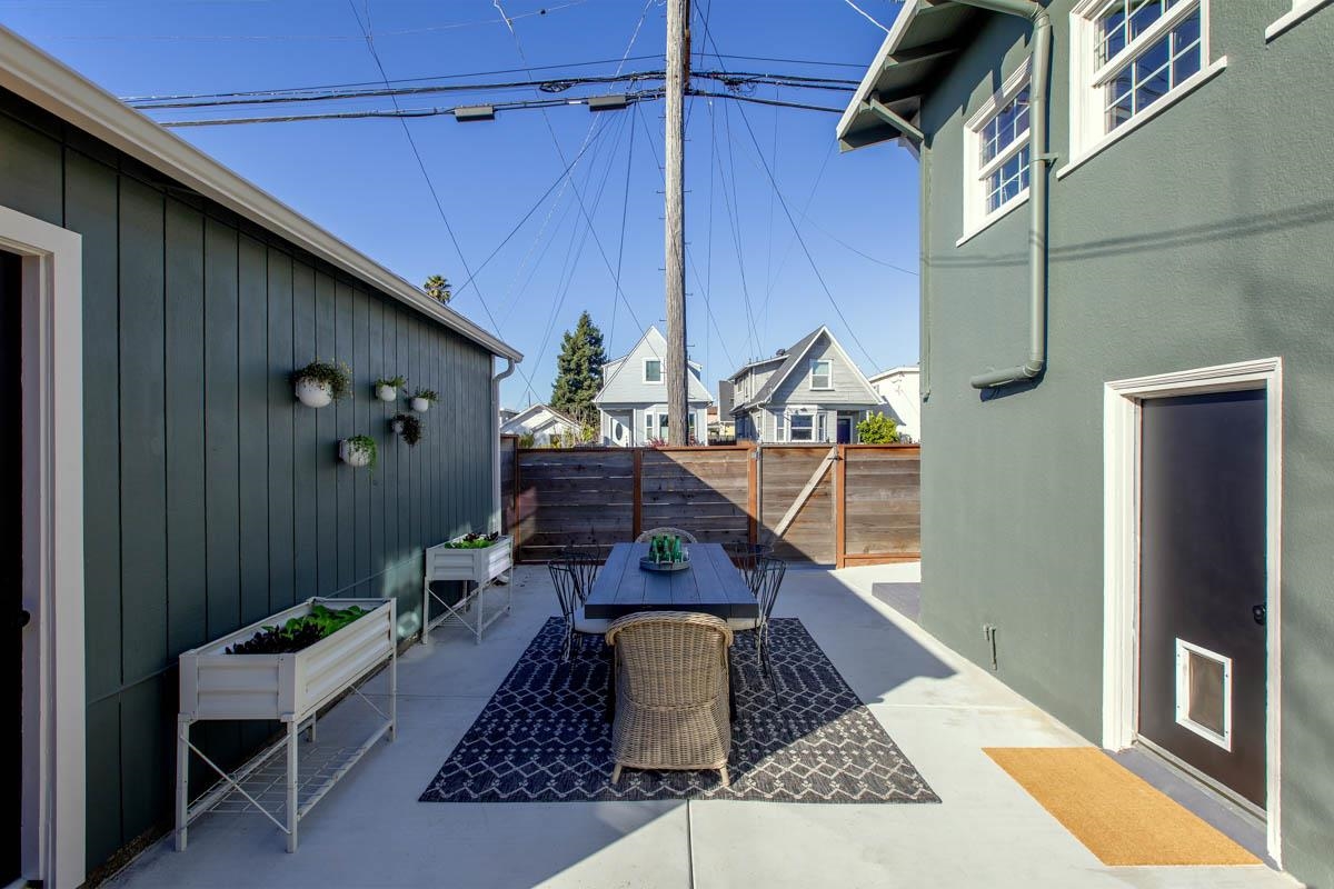 Detail Gallery Image 36 of 60 For 3000 Acton St, Berkeley,  CA 94702 - 2 Beds | 1 Baths