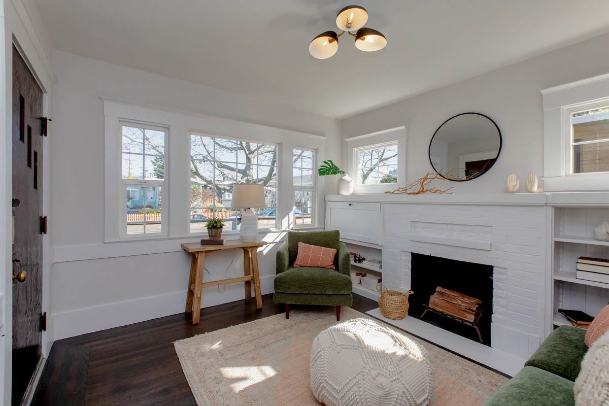 Detail Gallery Image 7 of 60 For 3000 Acton St, Berkeley,  CA 94702 - 2 Beds | 1 Baths