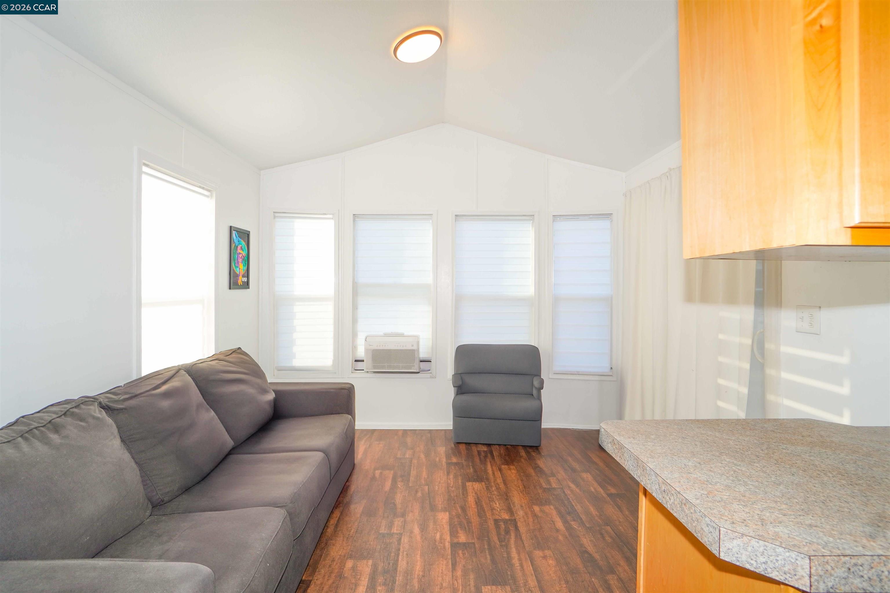 Detail Gallery Image 6 of 18 For 515 River Rd #23,  Rio Vista,  CA 94571 - 1 Beds | 1 Baths