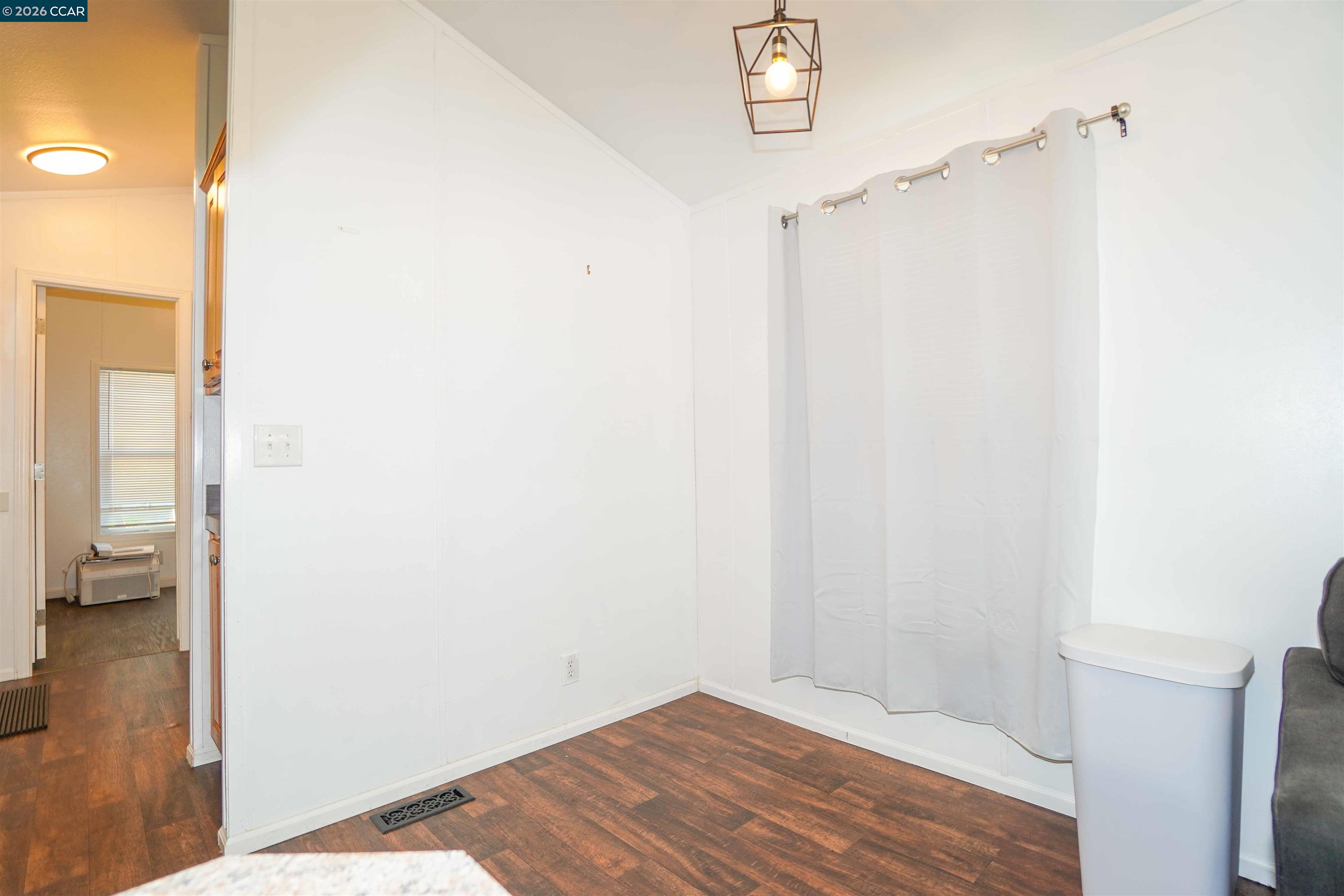 Detail Gallery Image 8 of 18 For 515 River Rd #23,  Rio Vista,  CA 94571 - 1 Beds | 1 Baths