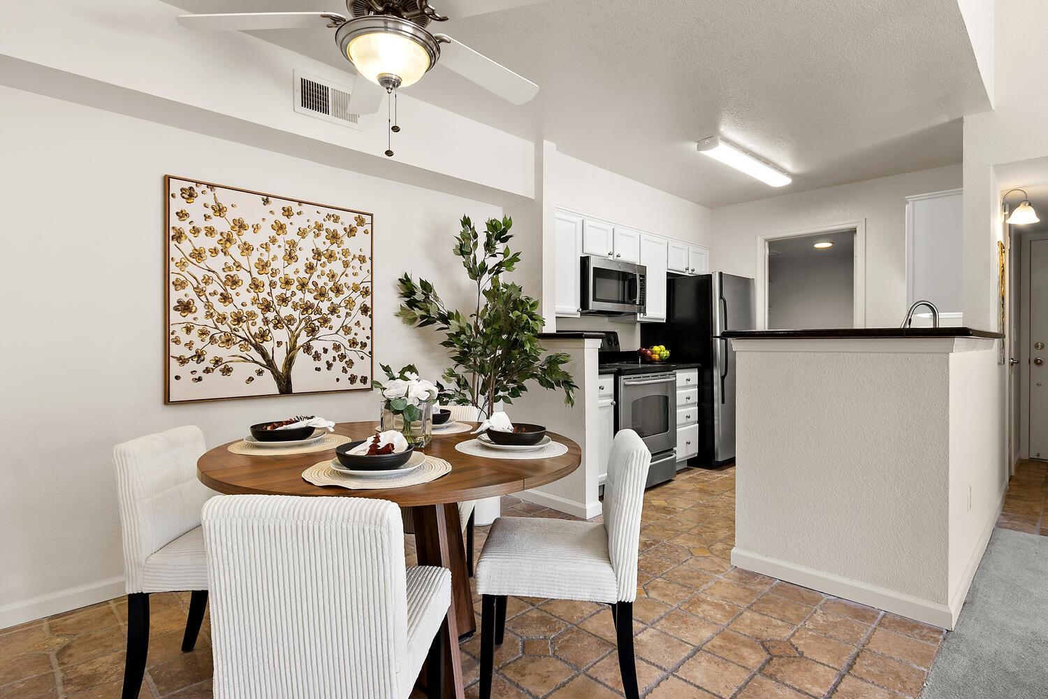 Photo #14: 41122793 Listing: Photo #14