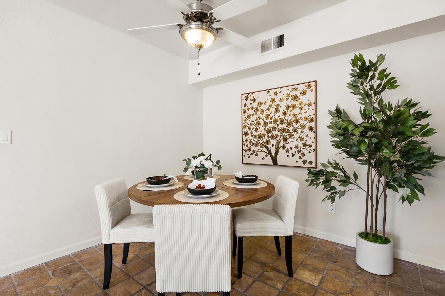 Photo #15: 41122793 Listing: Photo #15