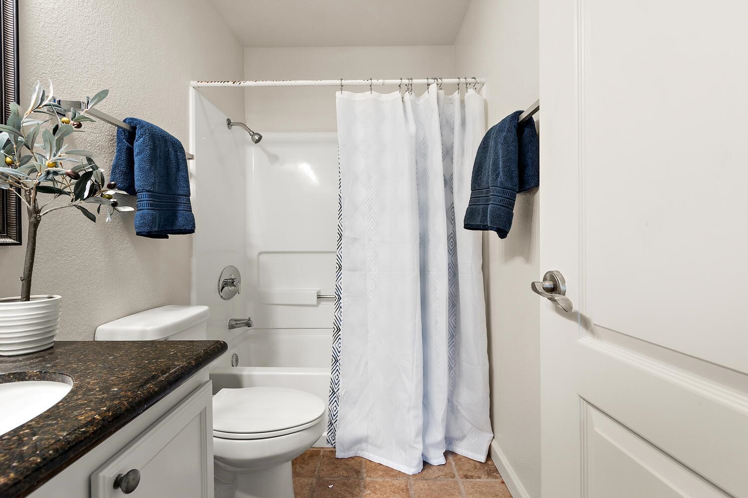 Photo #25: 41122793 Listing: Photo #25