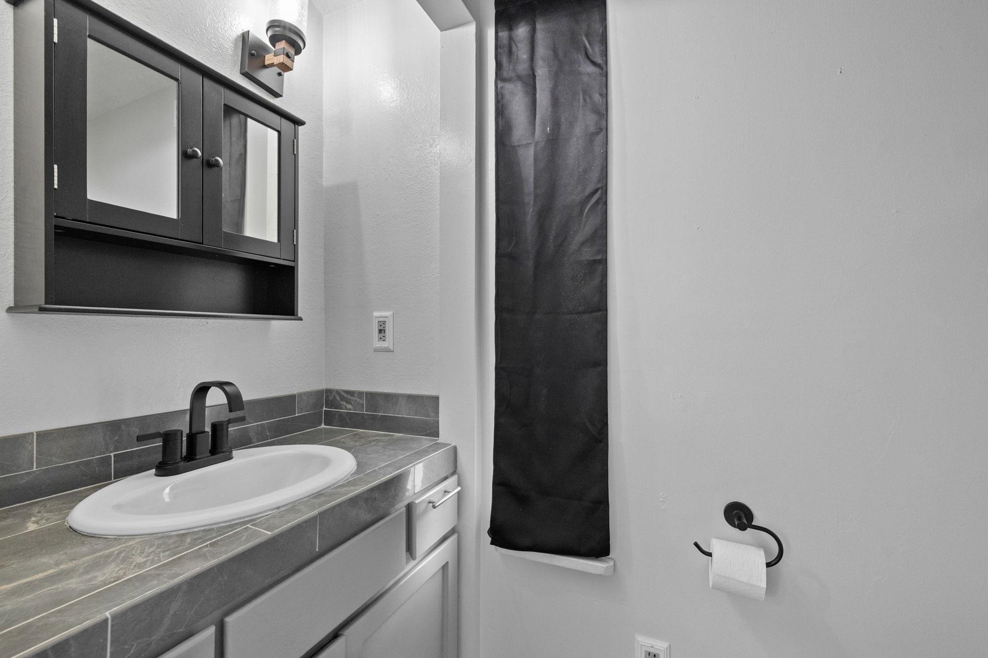 Detail Gallery Image 10 of 29 For 16652 Sallander, Sonora,  CA 95370 - 3 Beds | 1/1 Baths