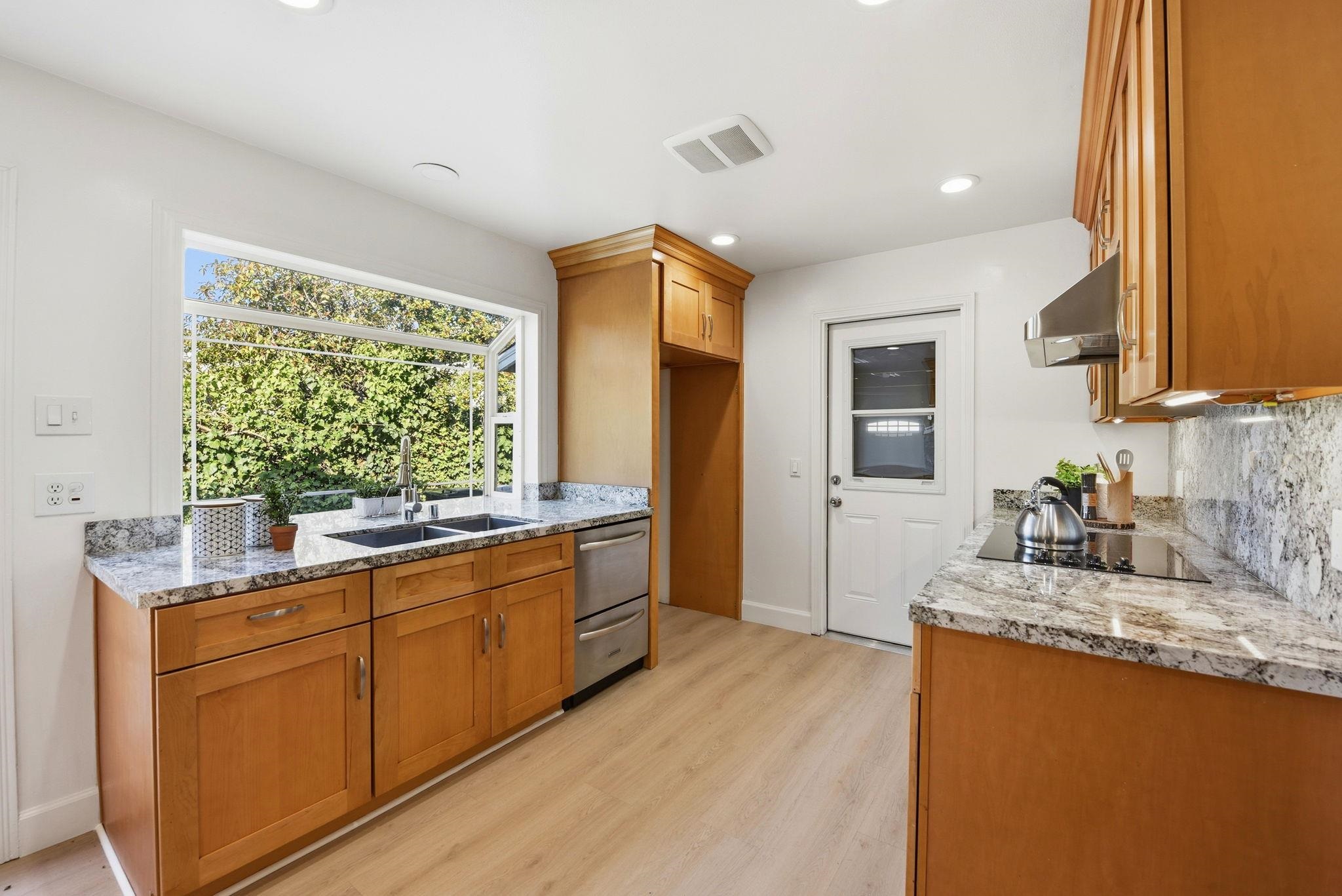 Detail Gallery Image 17 of 47 For 41581 Joyce Ave, Fremont,  CA 94539 - 3 Beds | 2 Baths
