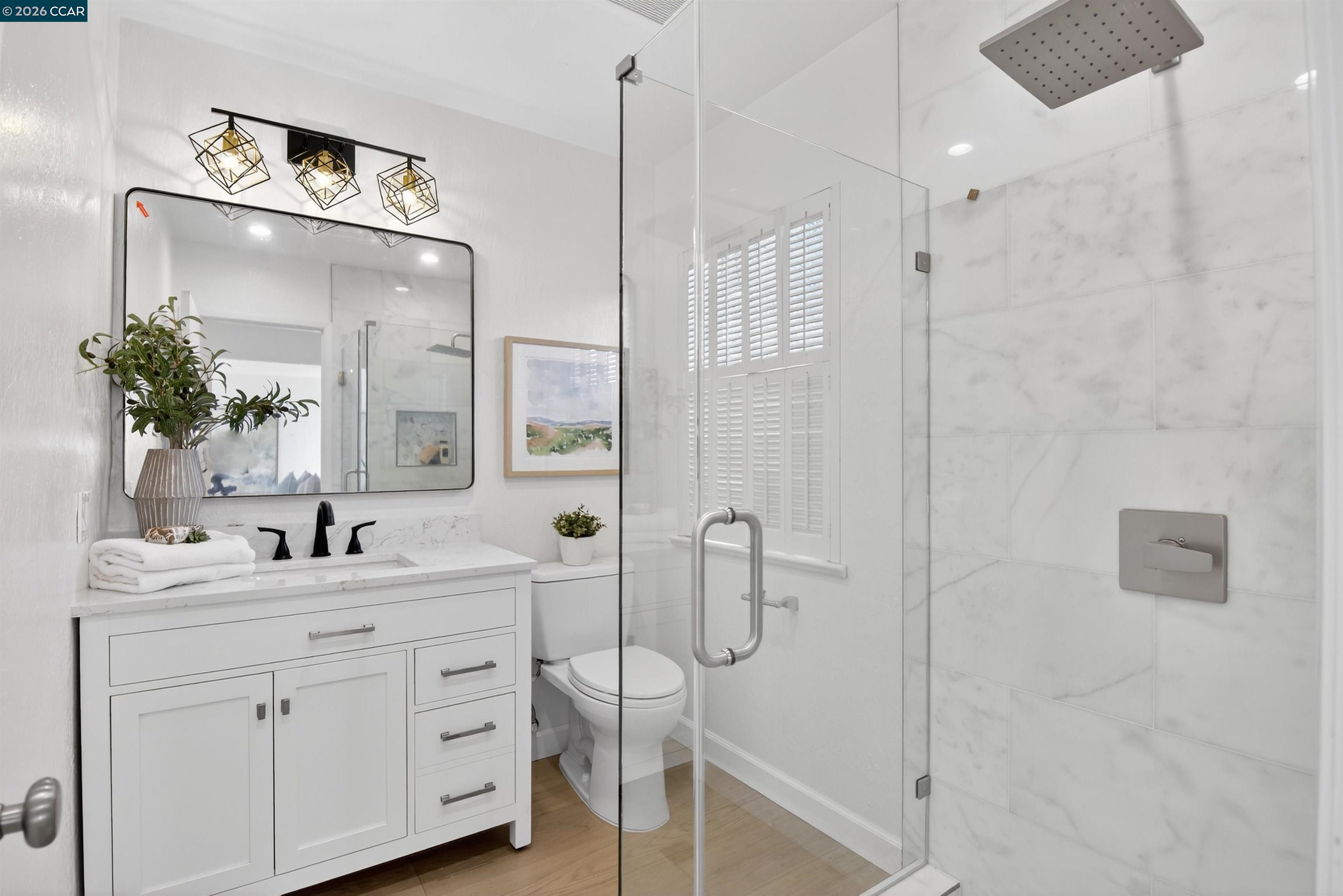 Detail Gallery Image 16 of 47 For 22 Las Palomas, Orinda,  CA 94563 - 3 Beds | 3 Baths