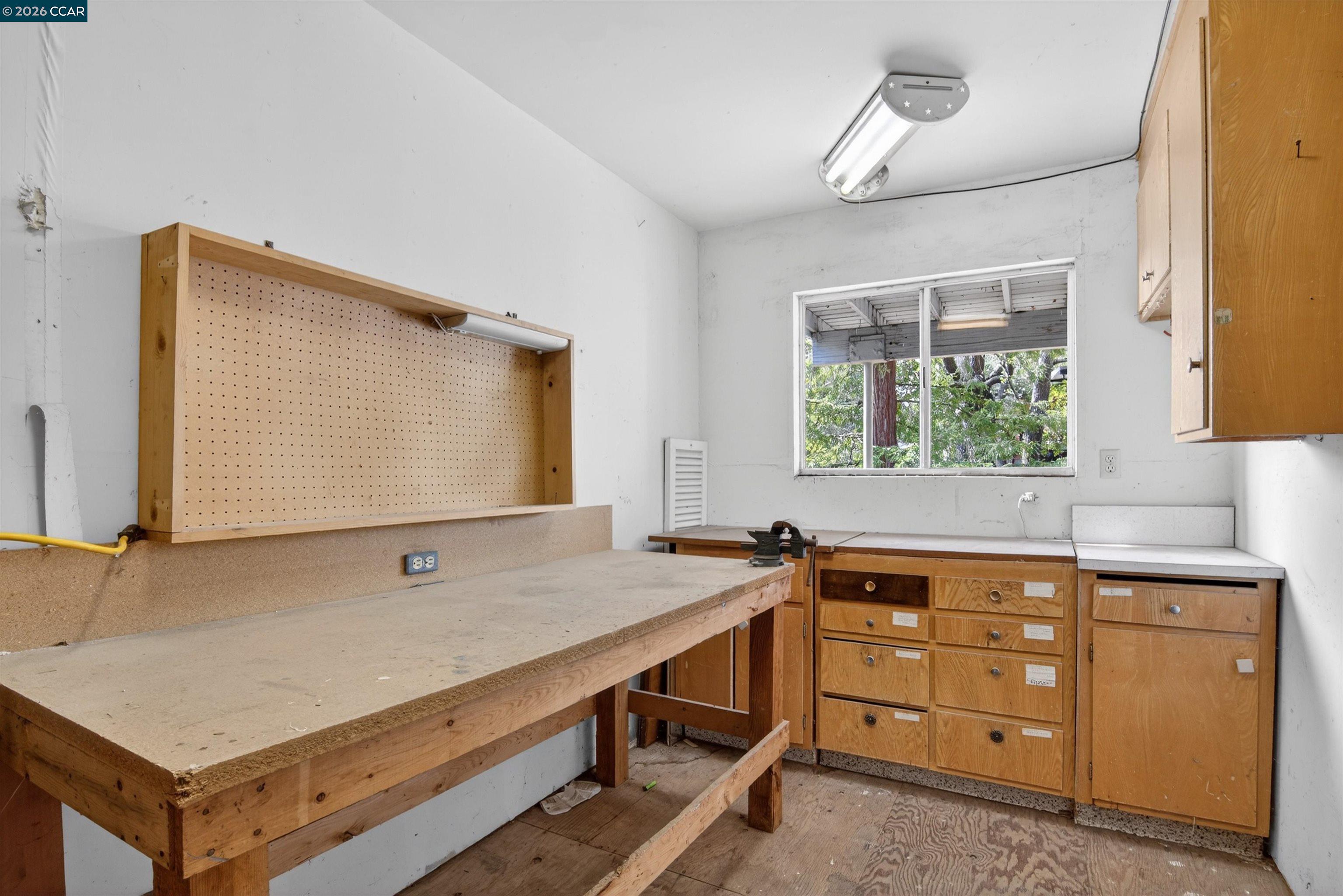 Detail Gallery Image 27 of 47 For 22 Las Palomas, Orinda,  CA 94563 - 3 Beds | 3 Baths