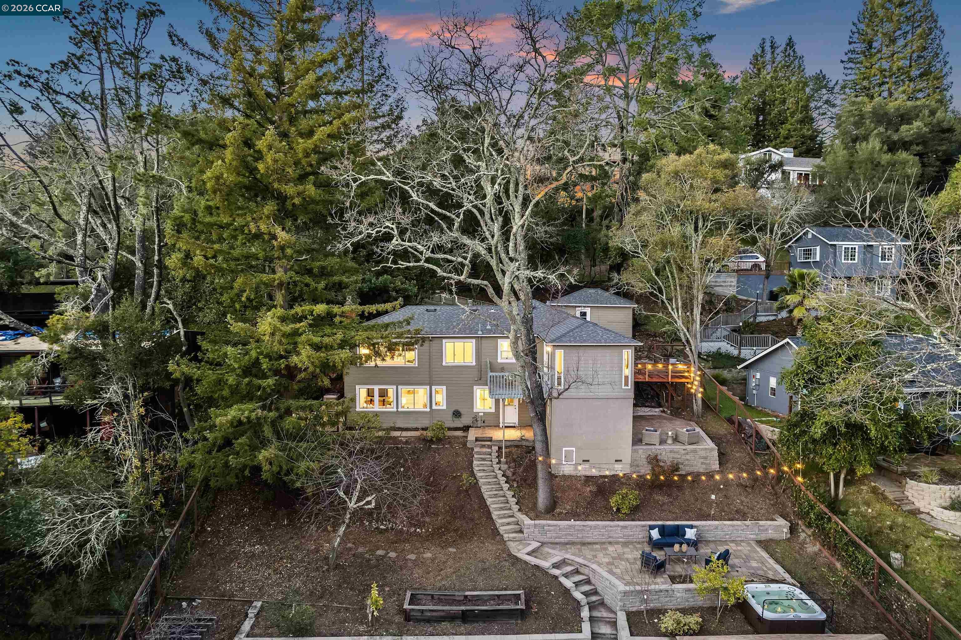 Detail Gallery Image 44 of 47 For 22 Las Palomas, Orinda,  CA 94563 - 3 Beds | 3 Baths