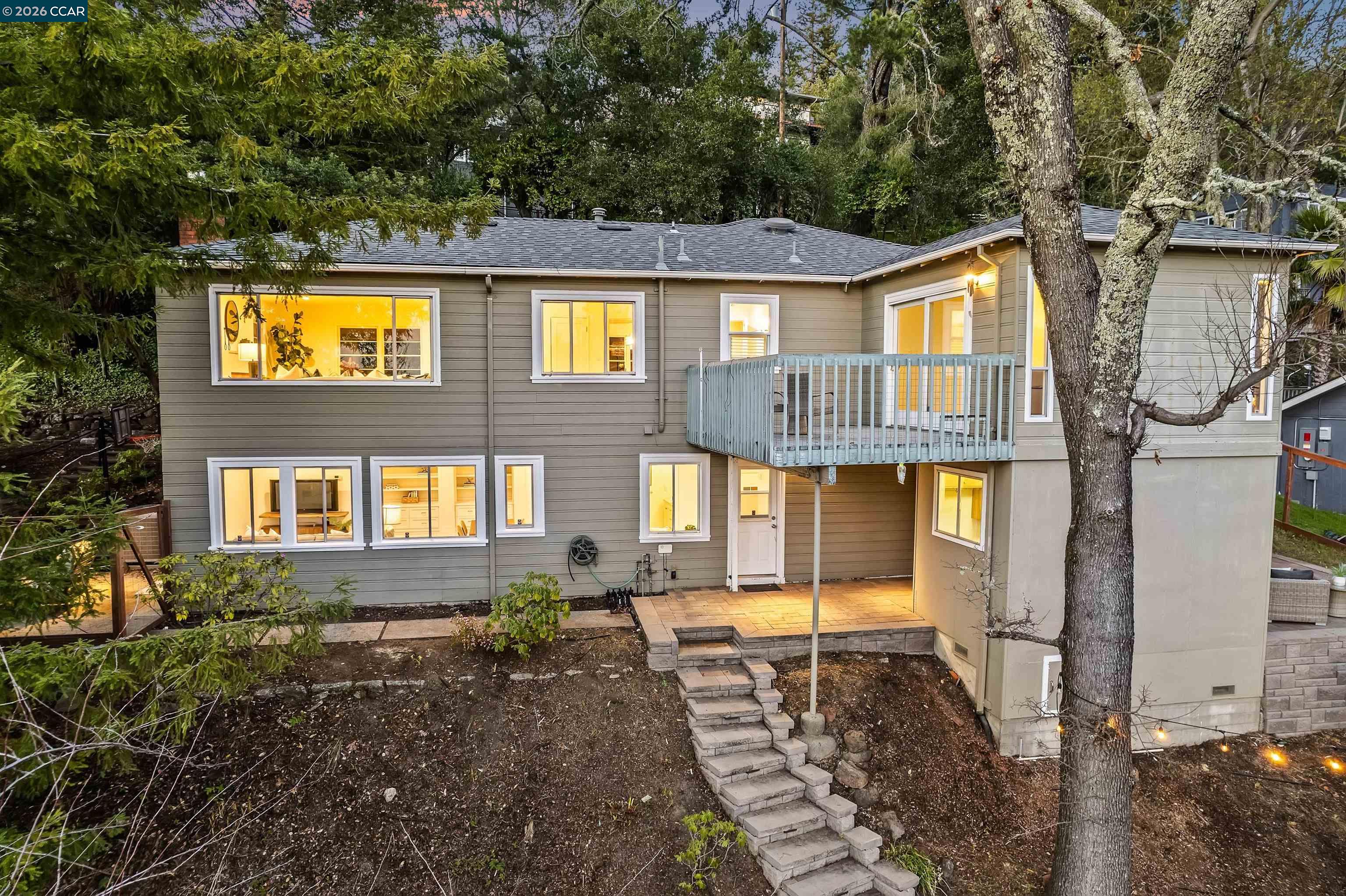 Detail Gallery Image 45 of 47 For 22 Las Palomas, Orinda,  CA 94563 - 3 Beds | 3 Baths