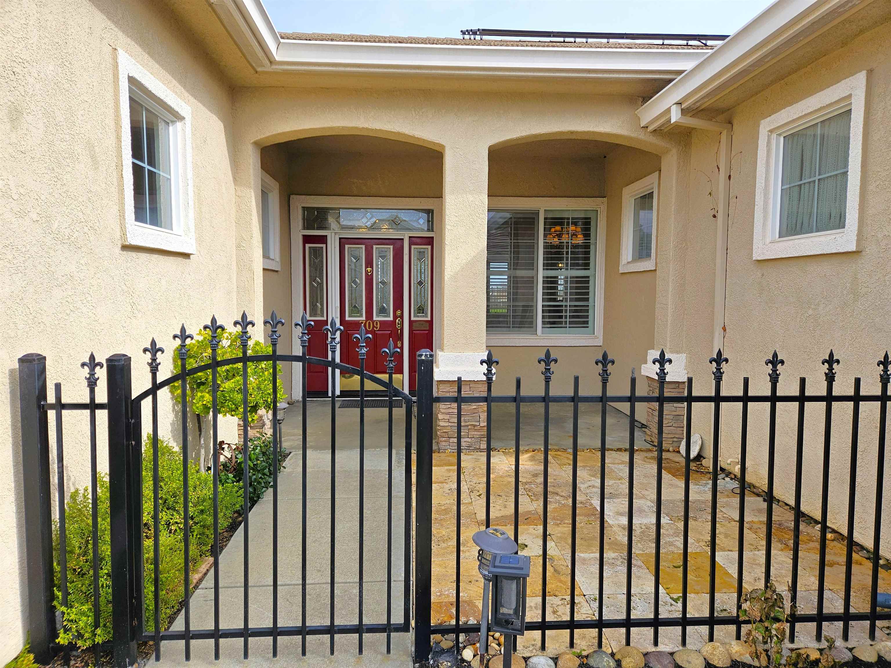 Detail Gallery Image 4 of 41 For 709 Richardson Dr, Brentwood,  CA 94513 - 2 Beds | 2/1 Baths