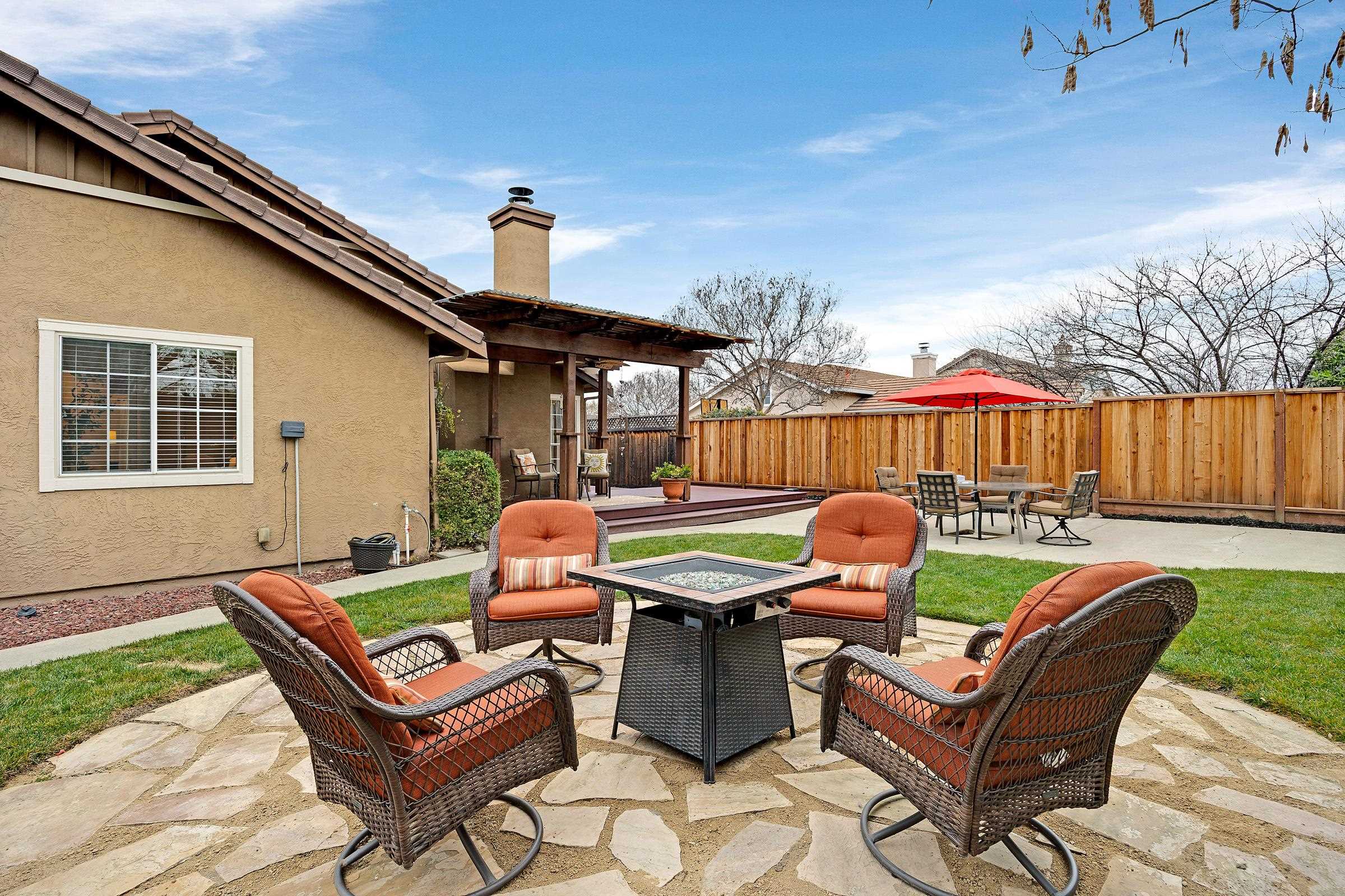 Detail Gallery Image 29 of 44 For 1127 Meadow Drive, Livermore,  CA 94551 - 3 Beds | 2 Baths