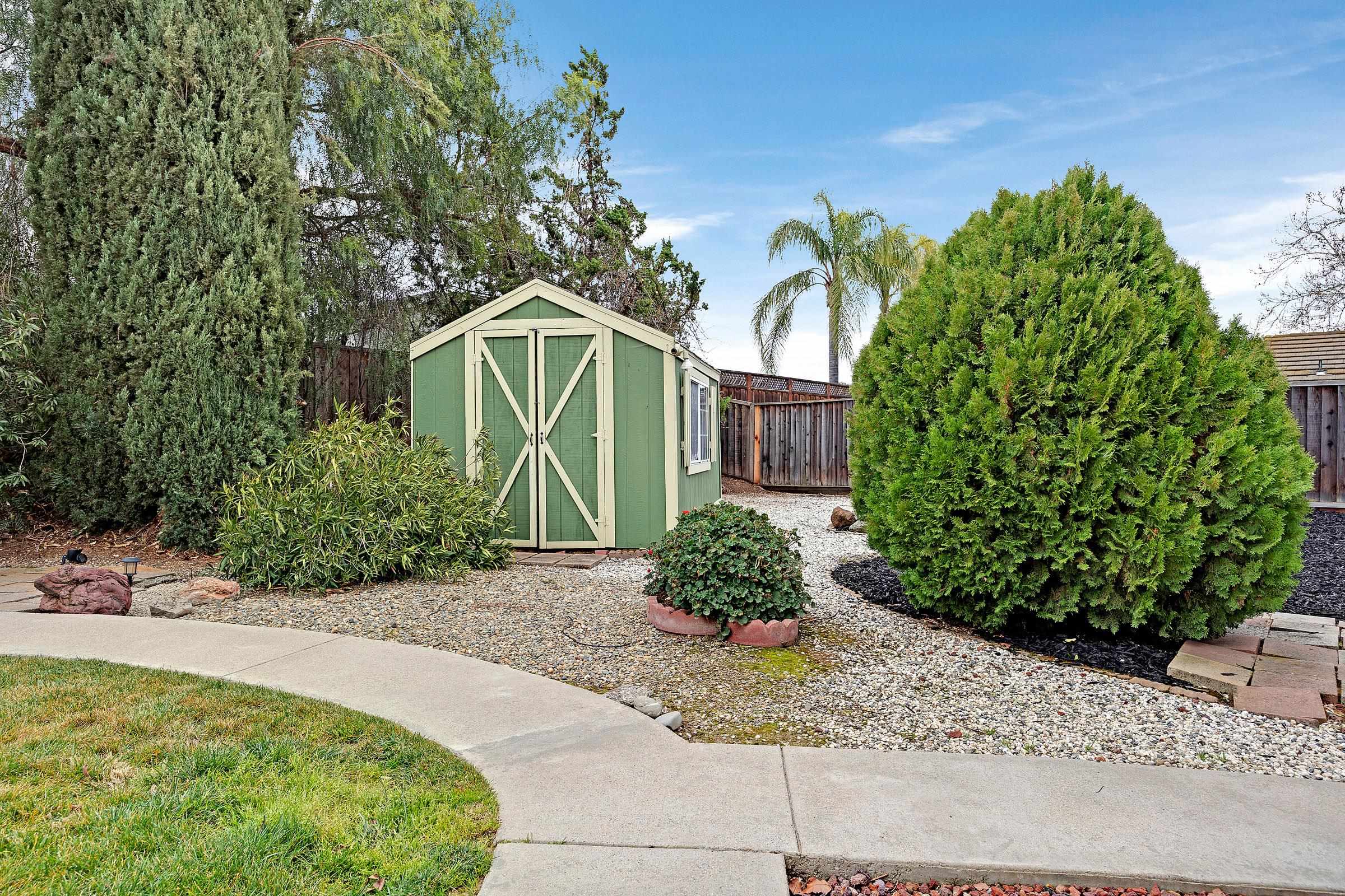 Detail Gallery Image 30 of 44 For 1127 Meadow Drive, Livermore,  CA 94551 - 3 Beds | 2 Baths