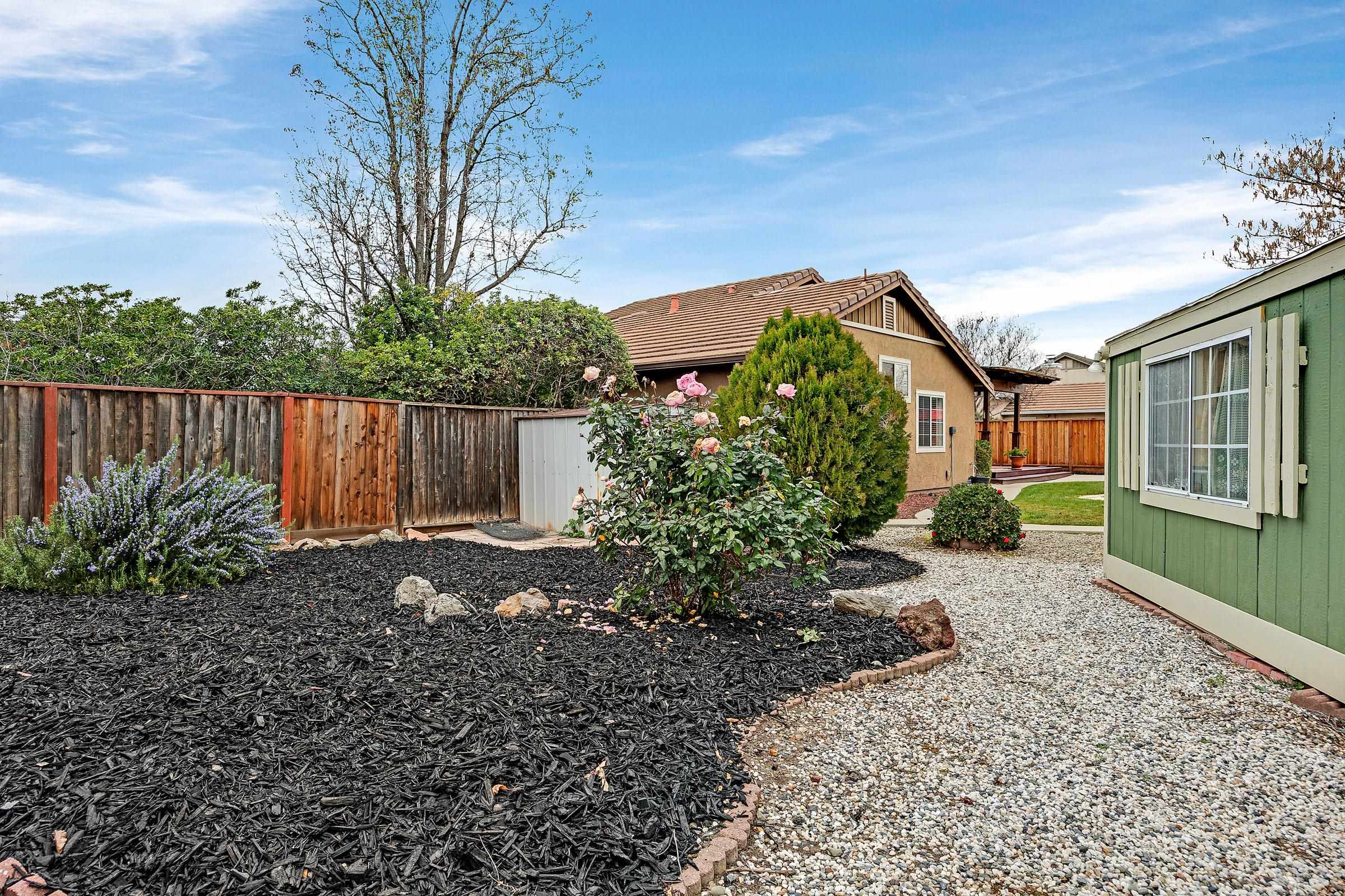 Detail Gallery Image 31 of 44 For 1127 Meadow Drive, Livermore,  CA 94551 - 3 Beds | 2 Baths