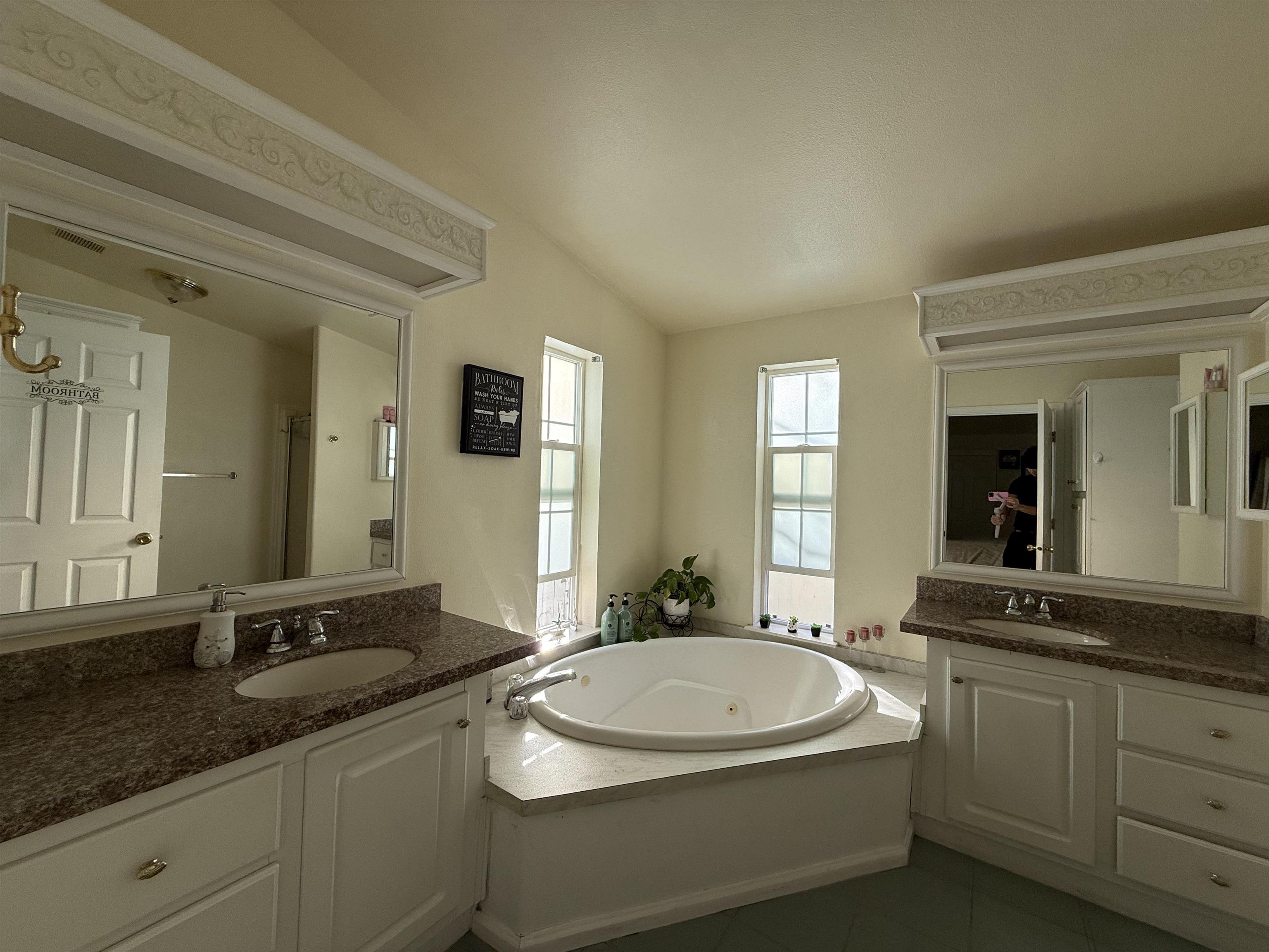 Detail Gallery Image 8 of 9 For 1225 Vienna Dr #32,  Sunnyvale,  CA 94089 - 3 Beds | 2 Baths