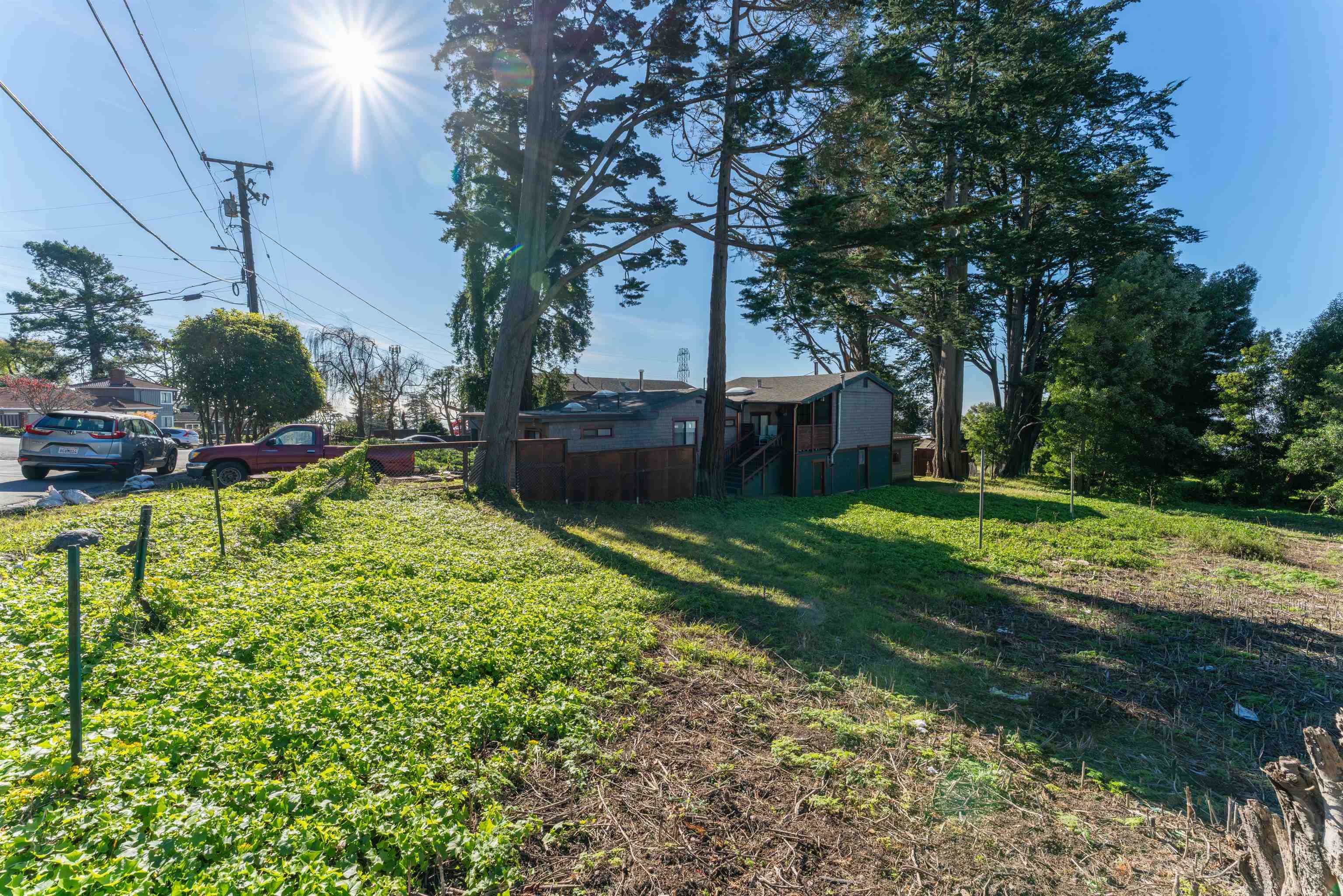 Detail Gallery Image 4 of 23 For 911 Clark Pl, El Cerrito,  CA 94530 - – Beds | – Baths