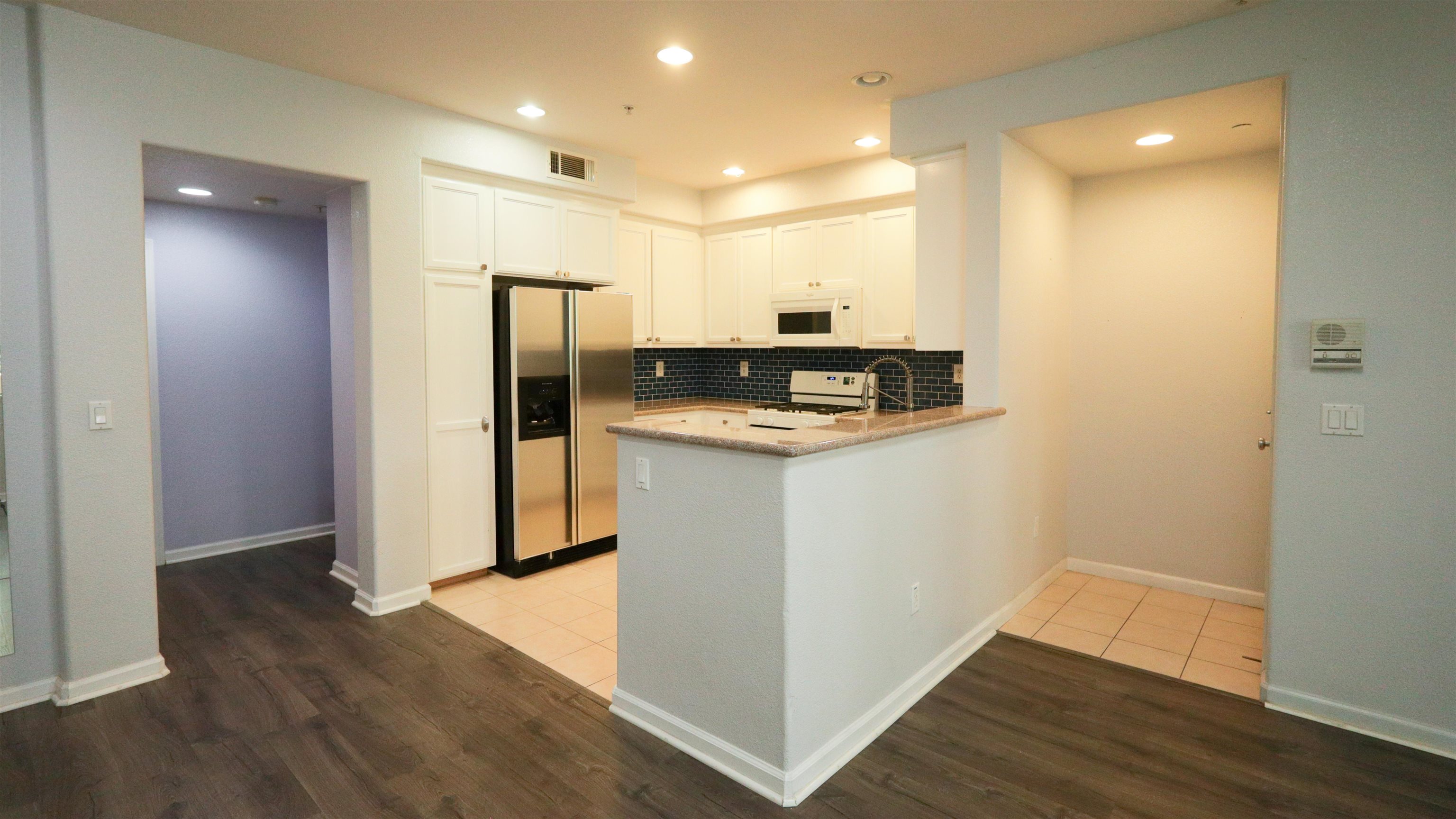 Detail Gallery Image 5 of 9 For 45 Parc Place Dr, Milpitas,  CA 95035 - 2 Beds | 2/1 Baths