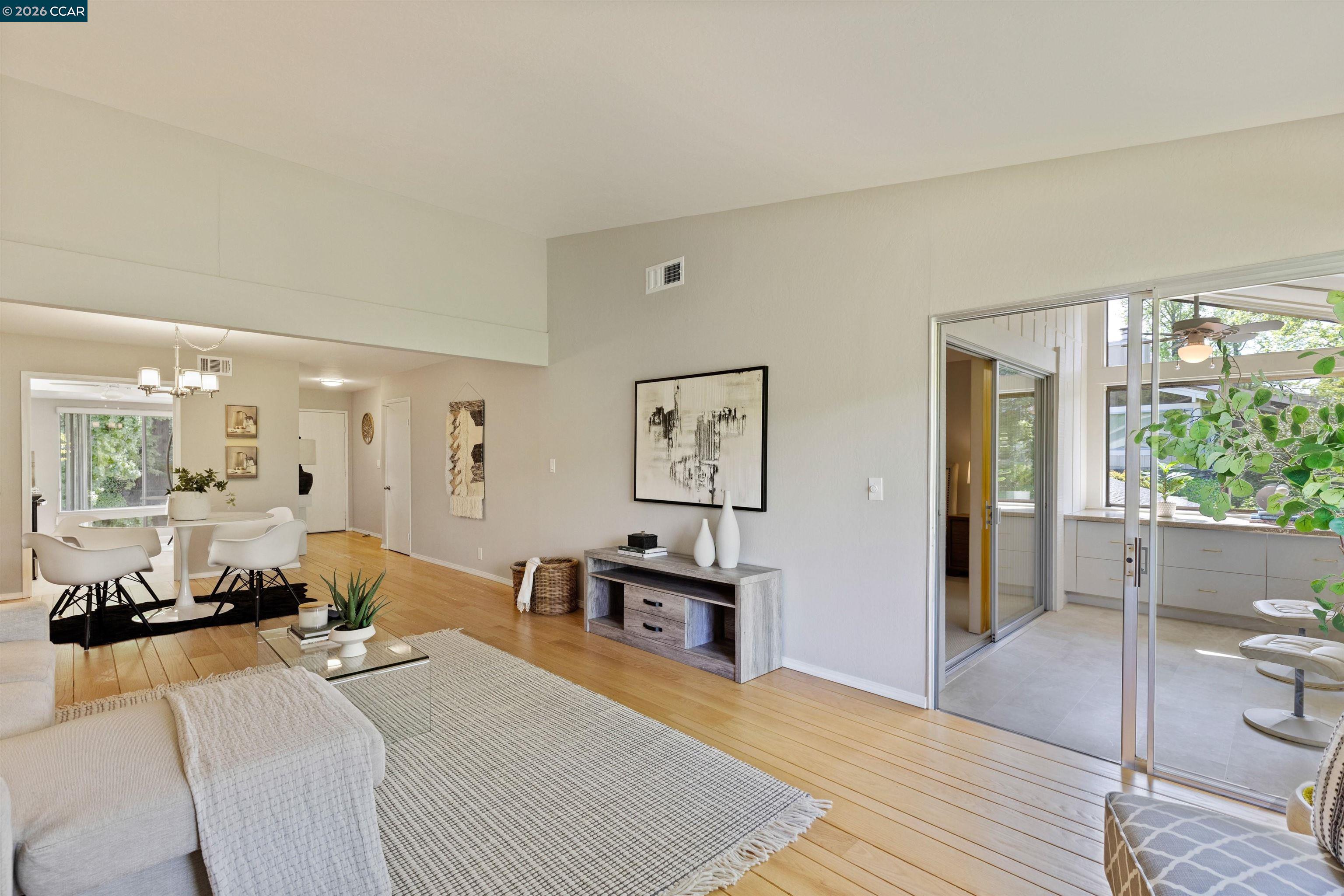 Detail Gallery Image 11 of 24 For 2055 Cactus Ct #3,  Walnut Creek,  CA 94595 - 2 Beds | 2 Baths