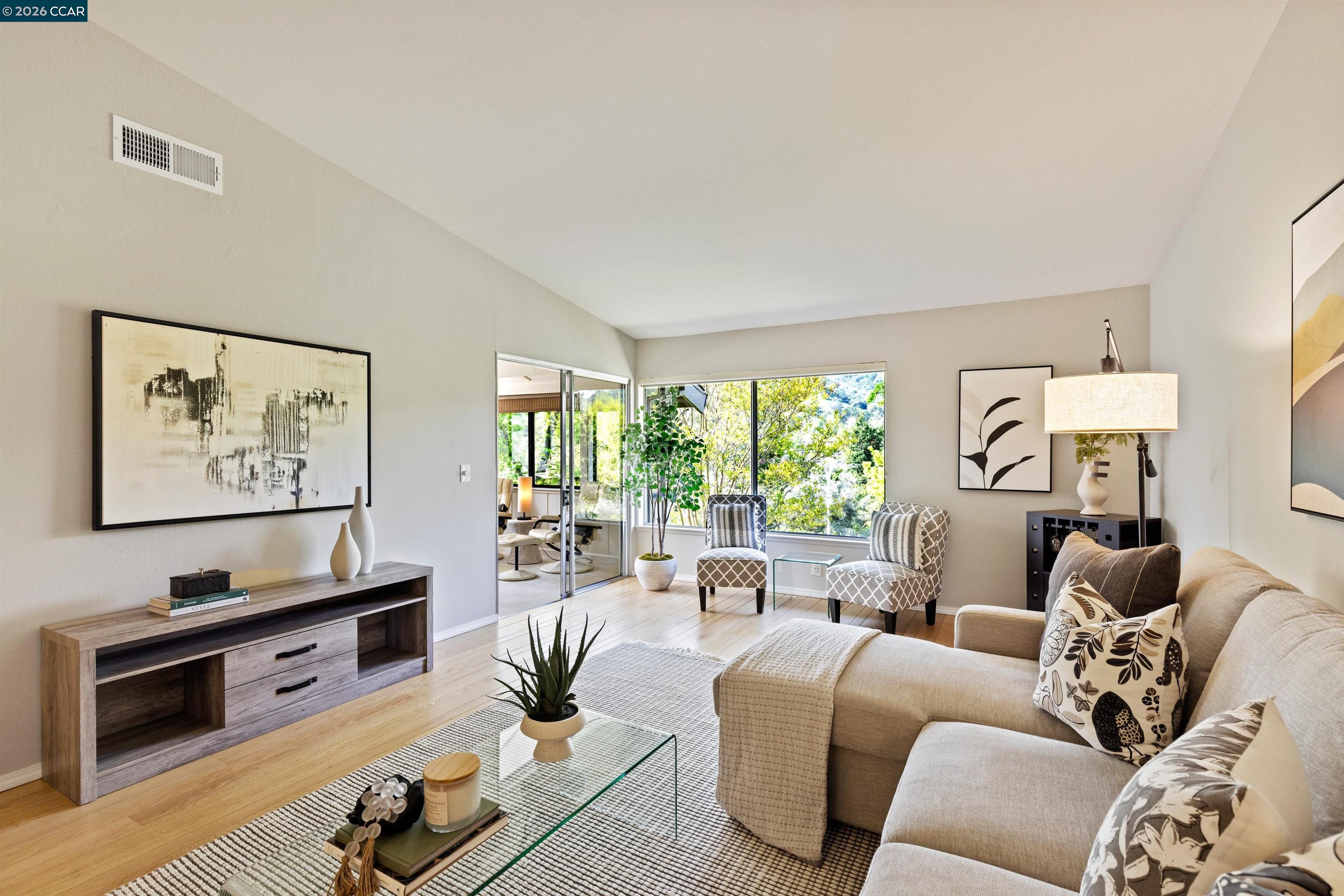 Detail Gallery Image 10 of 24 For 2055 Cactus Ct #3,  Walnut Creek,  CA 94595 - 2 Beds | 2 Baths