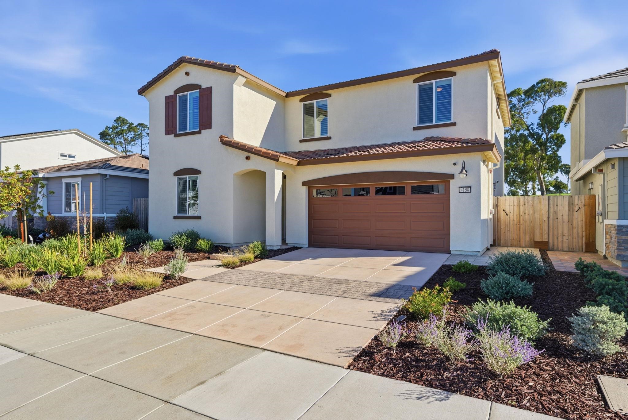 Detail Gallery Image 5 of 51 For 4158 Markovich Ct, Richmond,  CA 94806 - 4 Beds | 3 Baths