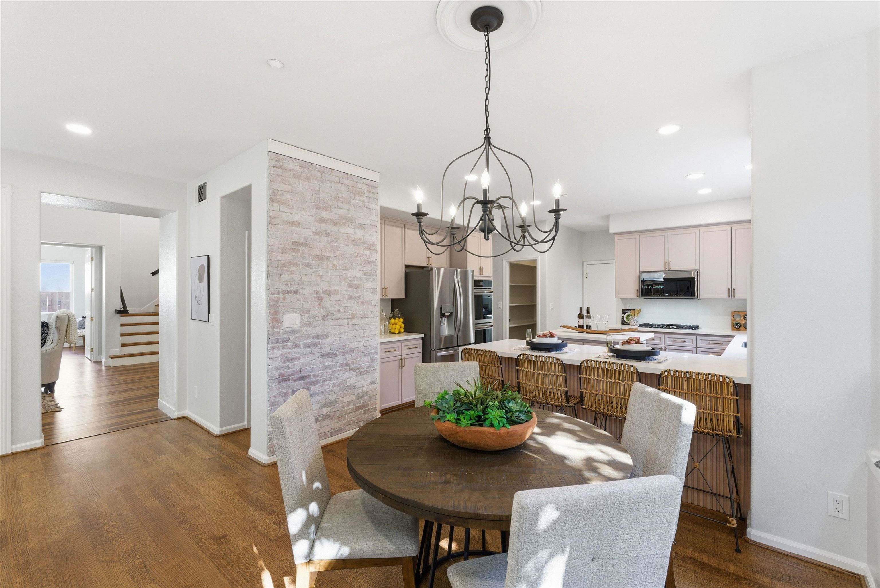 Detail Gallery Image 11 of 46 For 1147 Rebecca Dr, Livermore,  CA 94550 - 4 Beds | 3/1 Baths