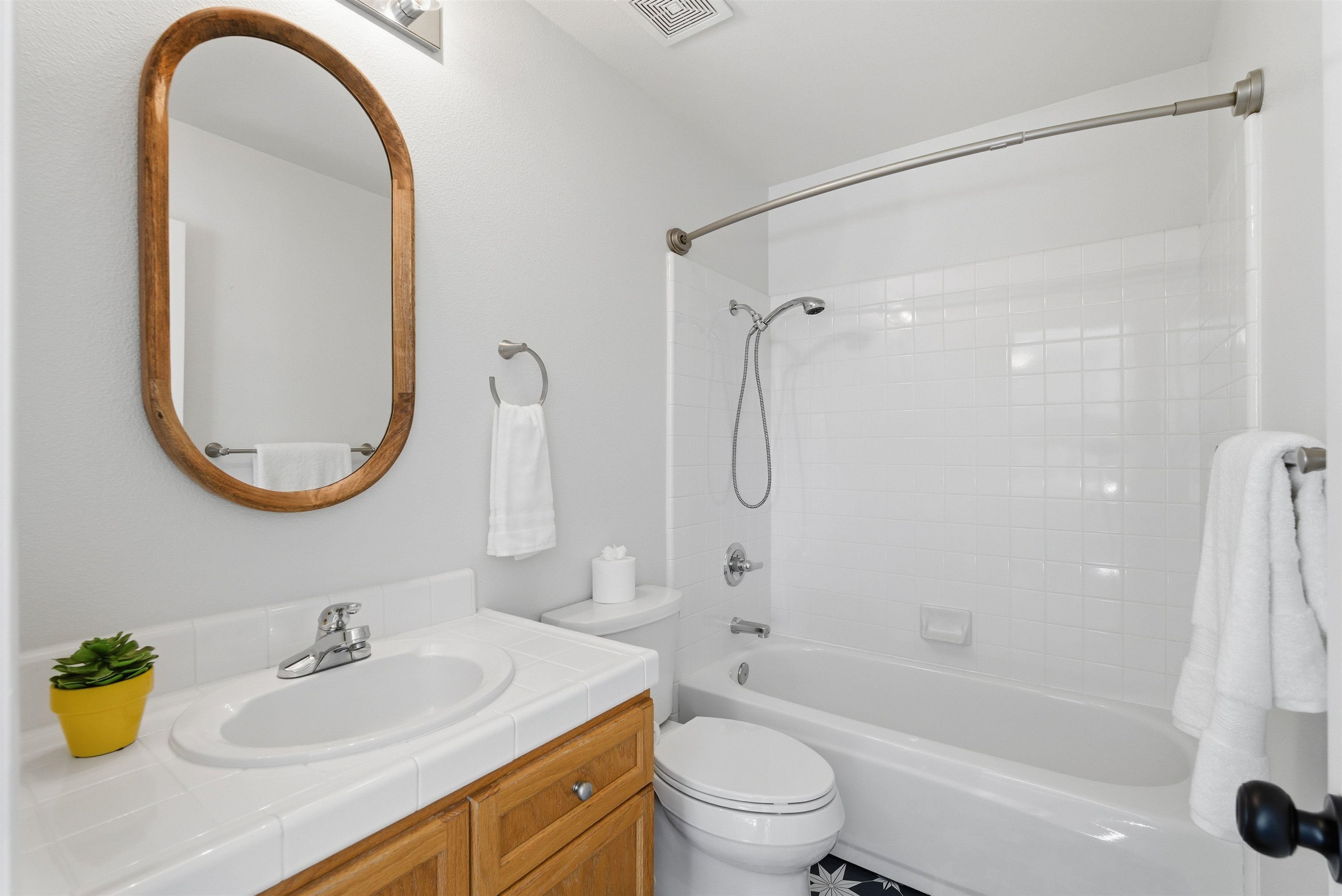 Detail Gallery Image 33 of 46 For 1147 Rebecca Dr, Livermore,  CA 94550 - 4 Beds | 3/1 Baths