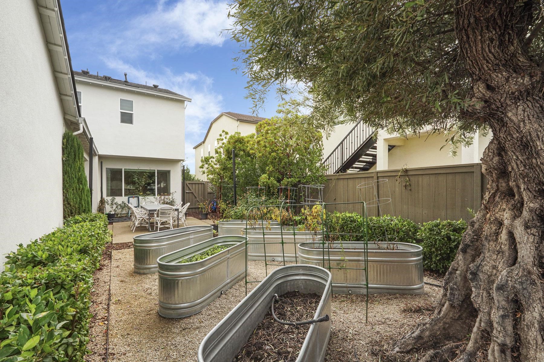 Detail Gallery Image 39 of 43 For 2885 Ellis Town Dr, Tracy,  CA 95377 - 4 Beds | 3/1 Baths