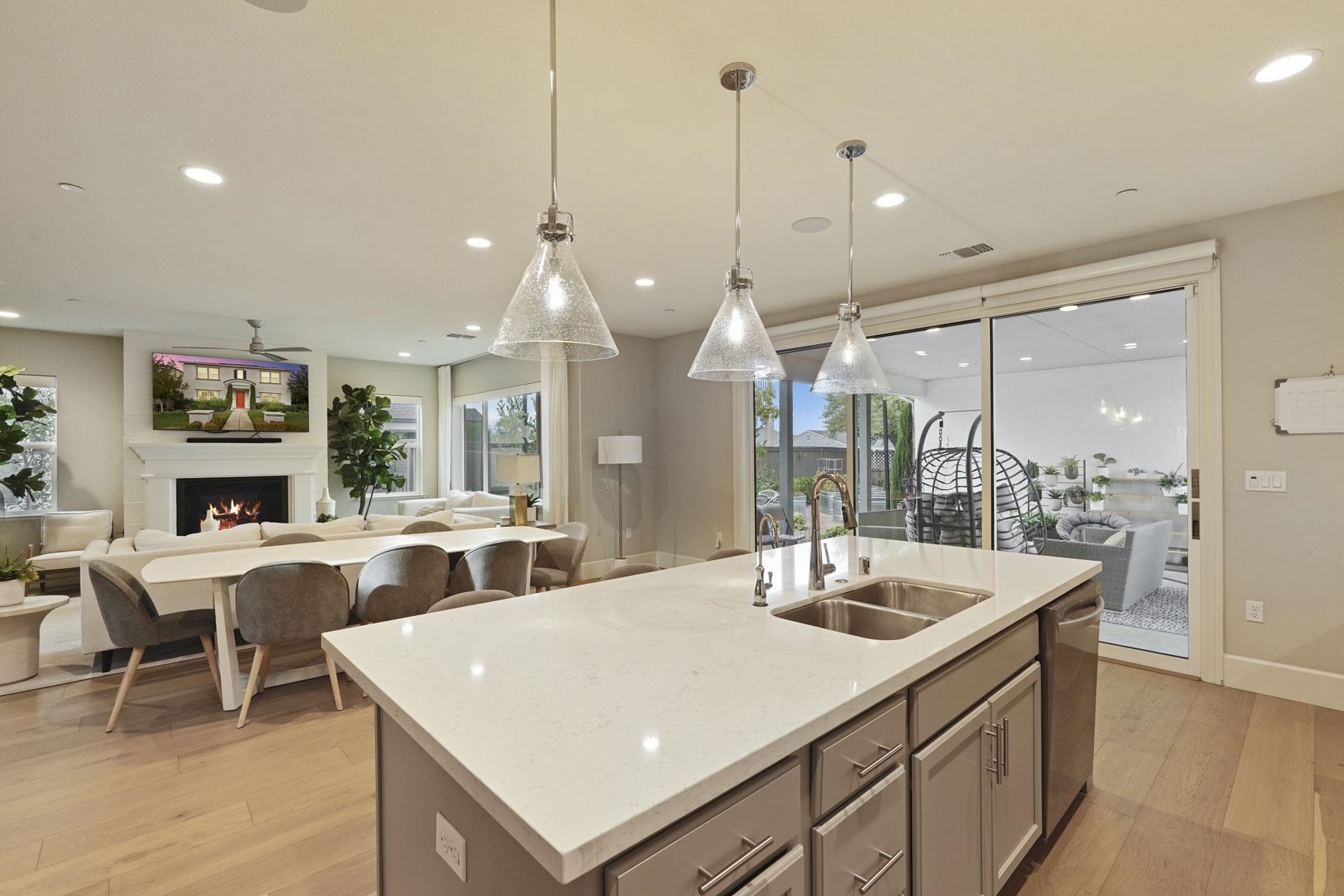 Detail Gallery Image 10 of 43 For 2885 Ellis Town Dr, Tracy,  CA 95377 - 4 Beds | 3/1 Baths