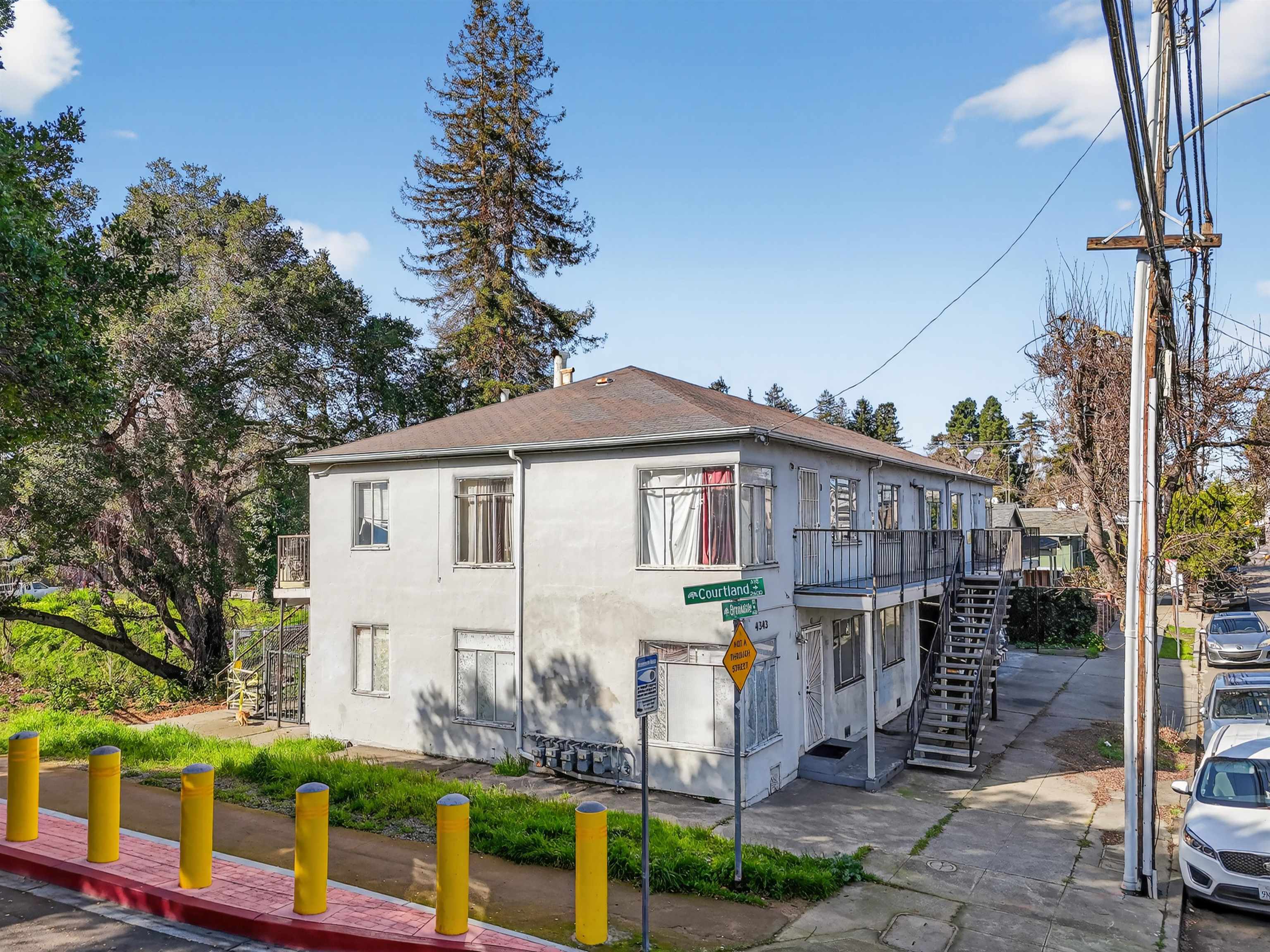 Detail Gallery Image 2 of 51 For 4343 Brookdale Ave, Oakland,  CA 94619 - – Beds | – Baths