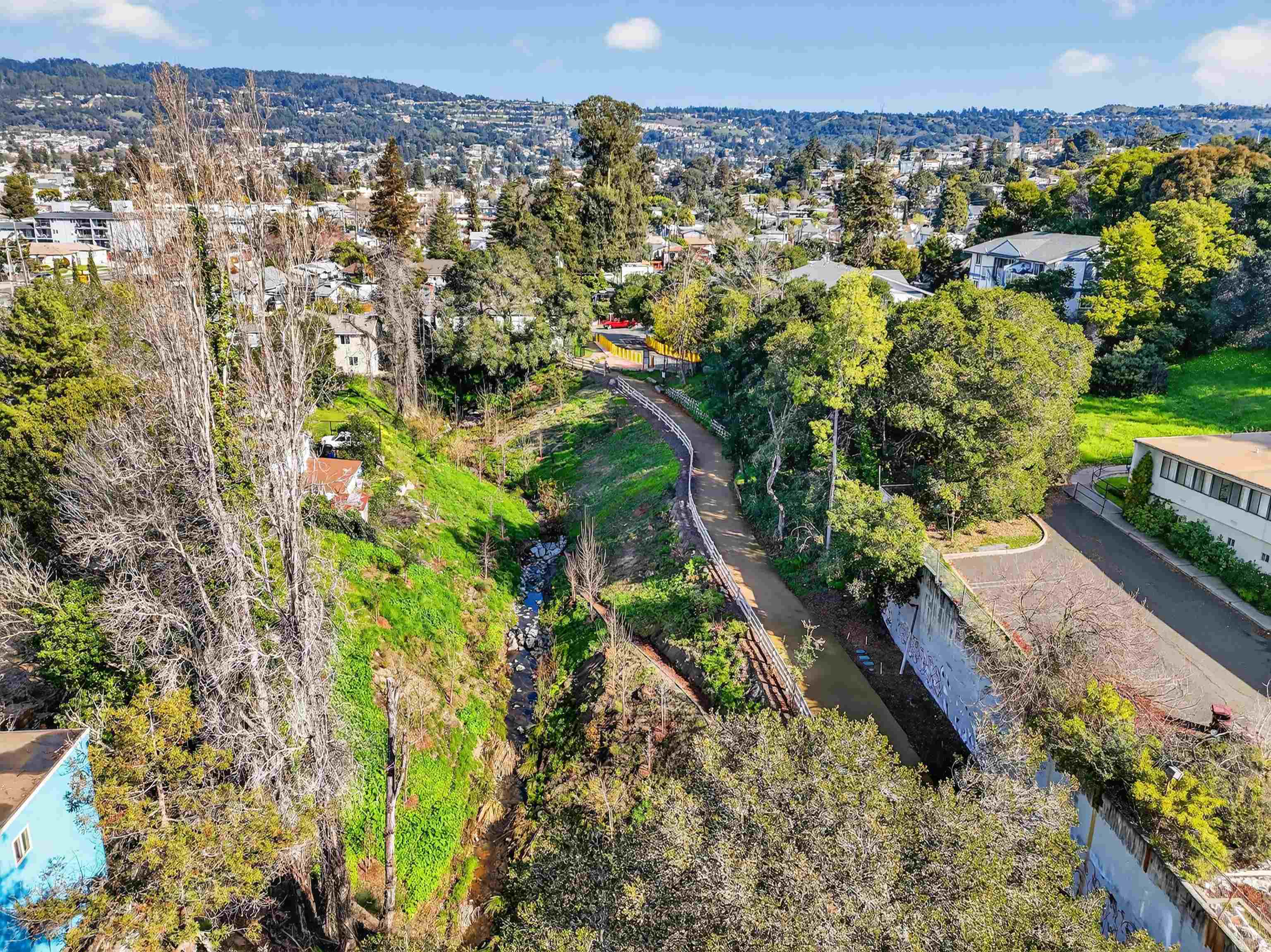 Detail Gallery Image 15 of 51 For 4343 Brookdale Ave, Oakland,  CA 94619 - – Beds | – Baths