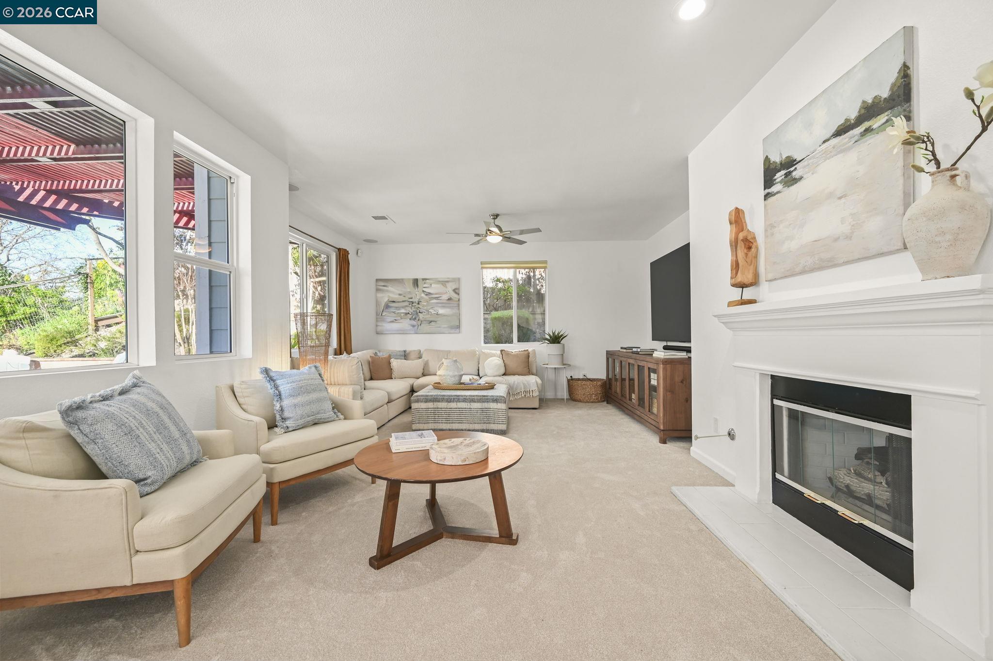 Detail Gallery Image 13 of 48 For 612 Pasa Tiempo Ct, Pleasant Hill,  CA 94523 - 4 Beds | 2/1 Baths