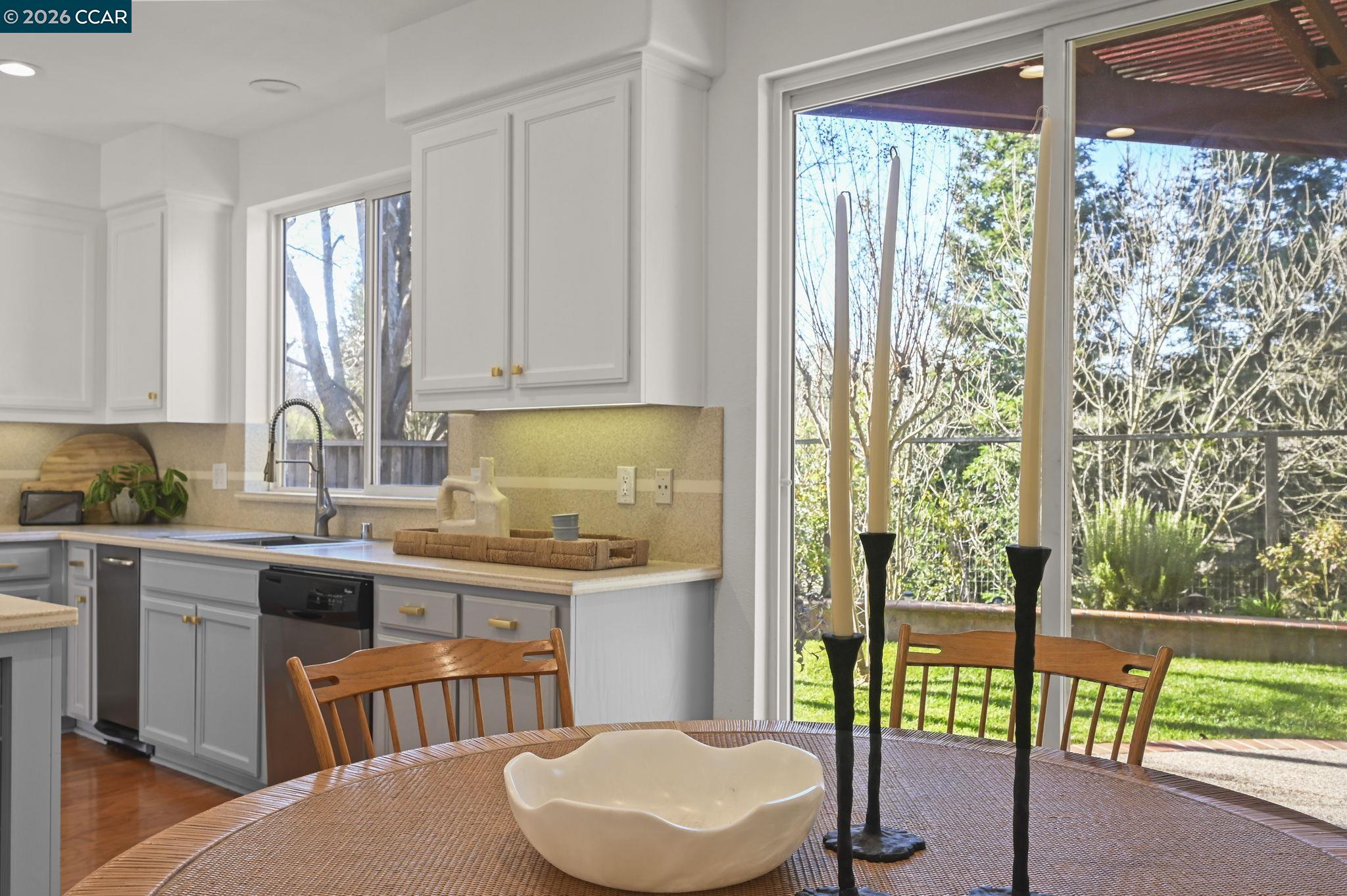 Detail Gallery Image 20 of 48 For 612 Pasa Tiempo Ct, Pleasant Hill,  CA 94523 - 4 Beds | 2/1 Baths