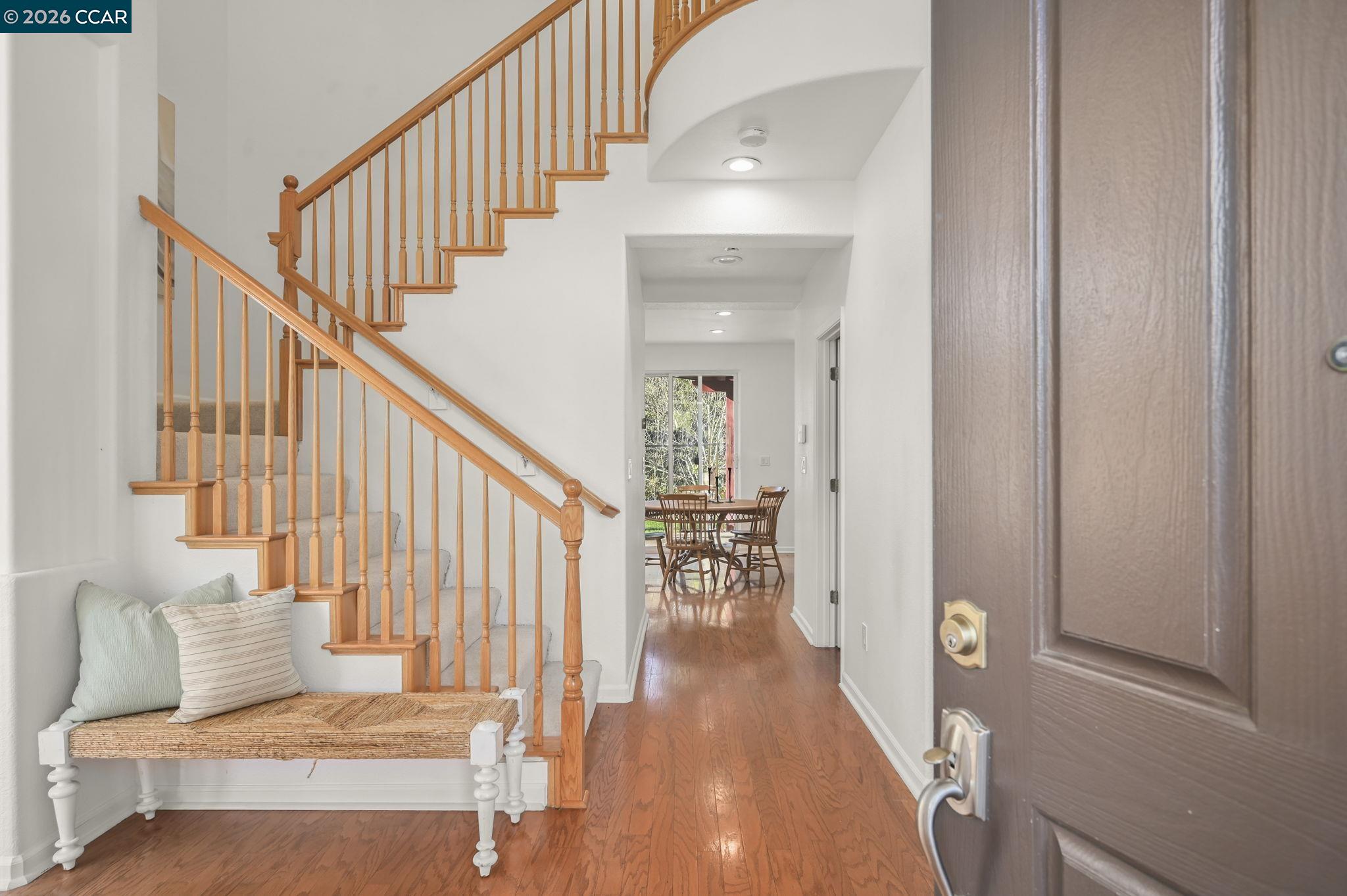 Detail Gallery Image 3 of 48 For 612 Pasa Tiempo Ct, Pleasant Hill,  CA 94523 - 4 Beds | 2/1 Baths