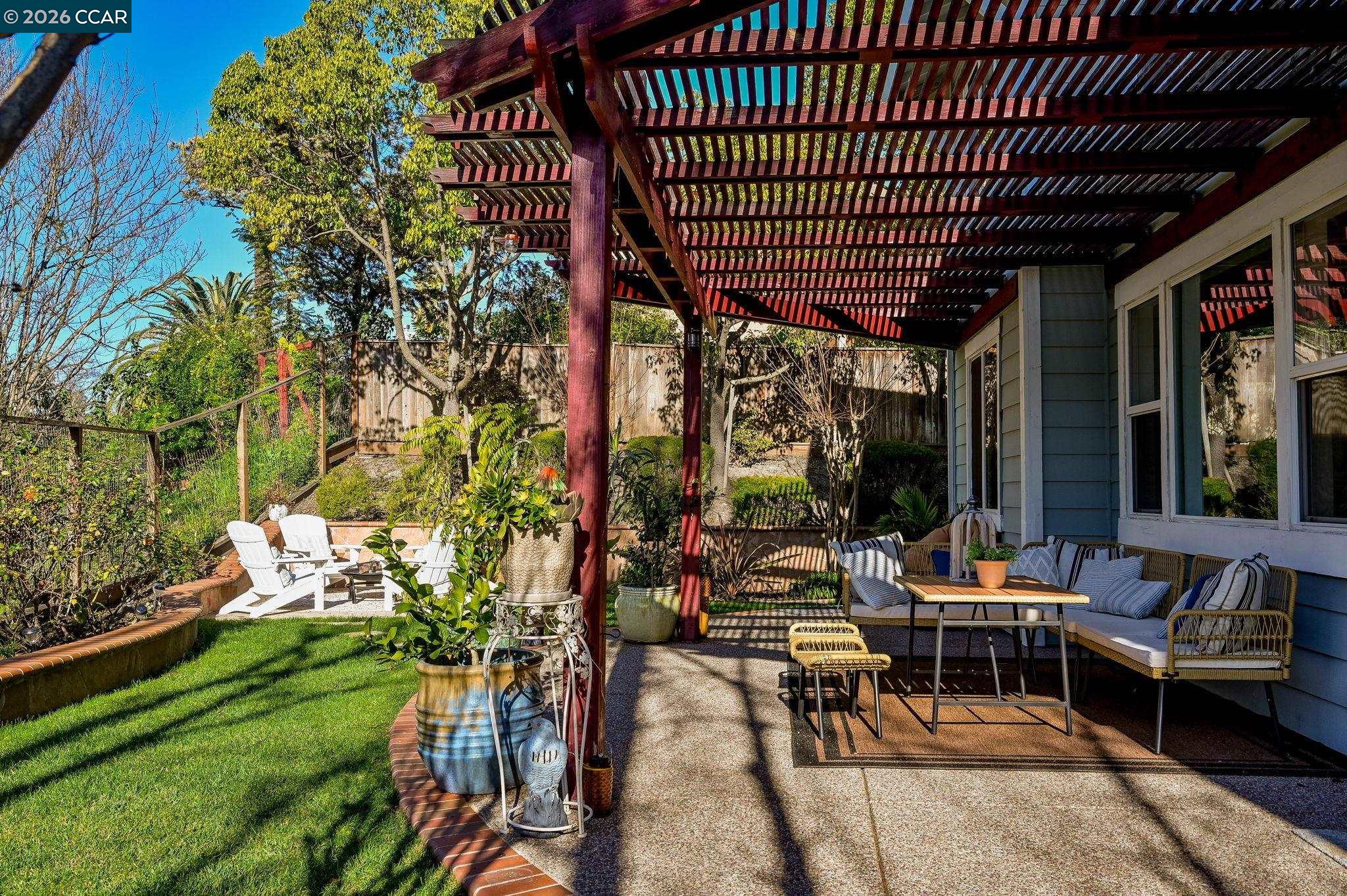 Detail Gallery Image 37 of 48 For 612 Pasa Tiempo Ct, Pleasant Hill,  CA 94523 - 4 Beds | 2/1 Baths