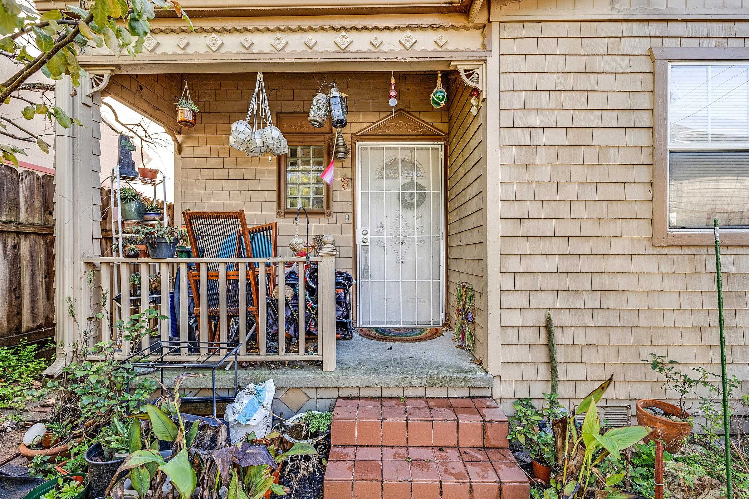 Detail Gallery Image 26 of 38 For 976 Park St, Alameda,  CA 94501 - 5 Beds | 3/1 Baths