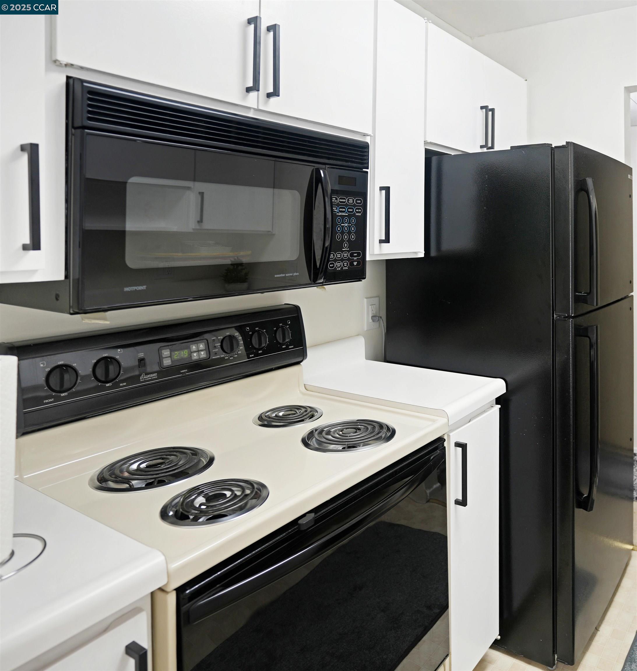 Photo #5: 41122830 Listing: Photo #5