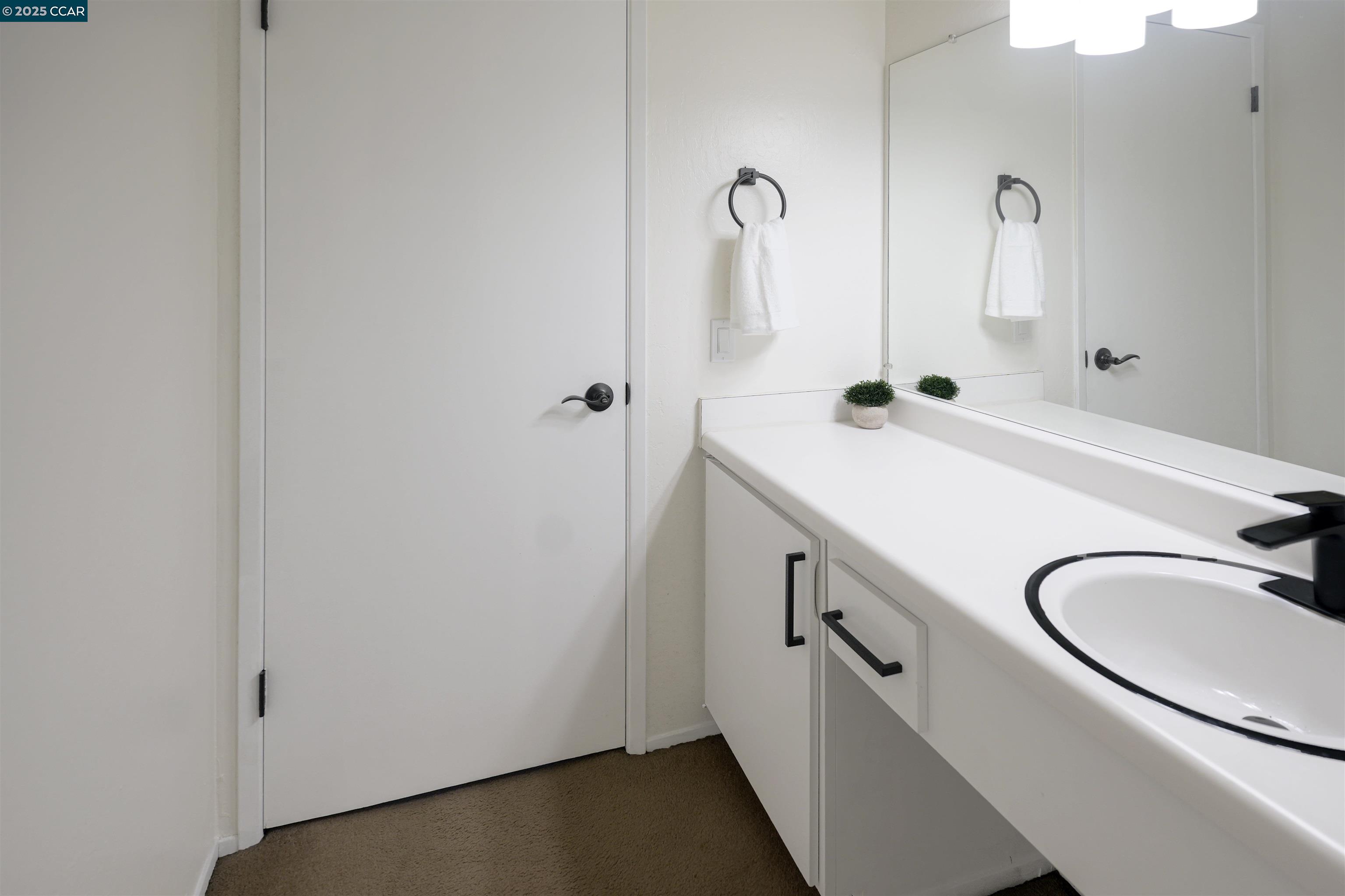 Photo #7: 41122830 Listing: Photo #7