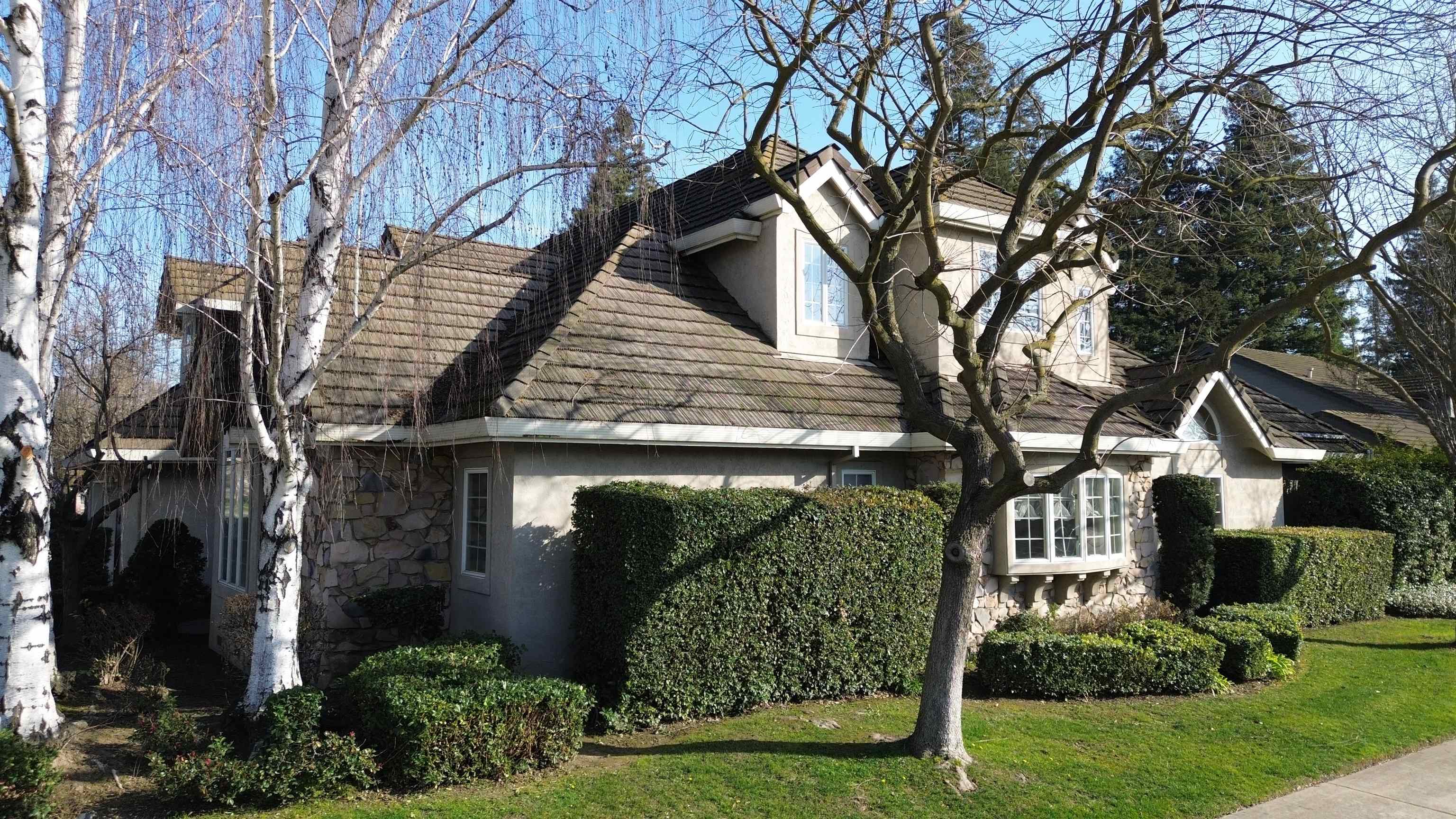 Detail Gallery Image 2 of 28 For 2350 Saint Anton Dr, Lodi,  CA 95242 - 3 Beds | 5 Baths