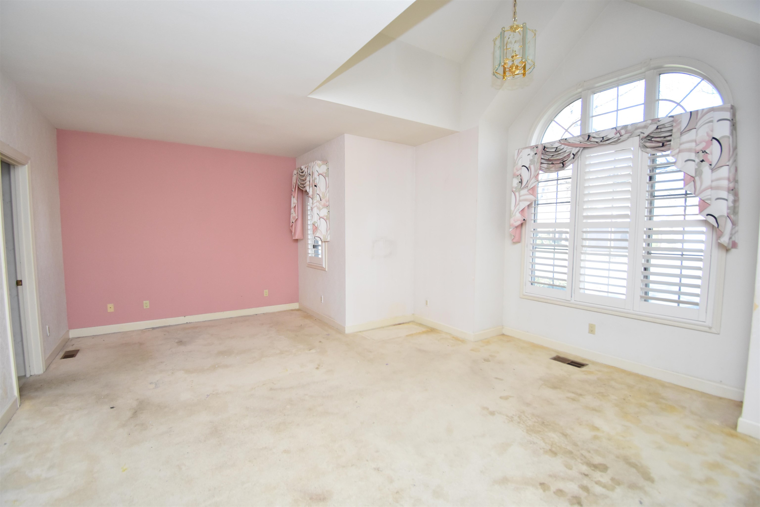 Detail Gallery Image 14 of 28 For 2350 Saint Anton Dr, Lodi,  CA 95242 - 3 Beds | 5 Baths