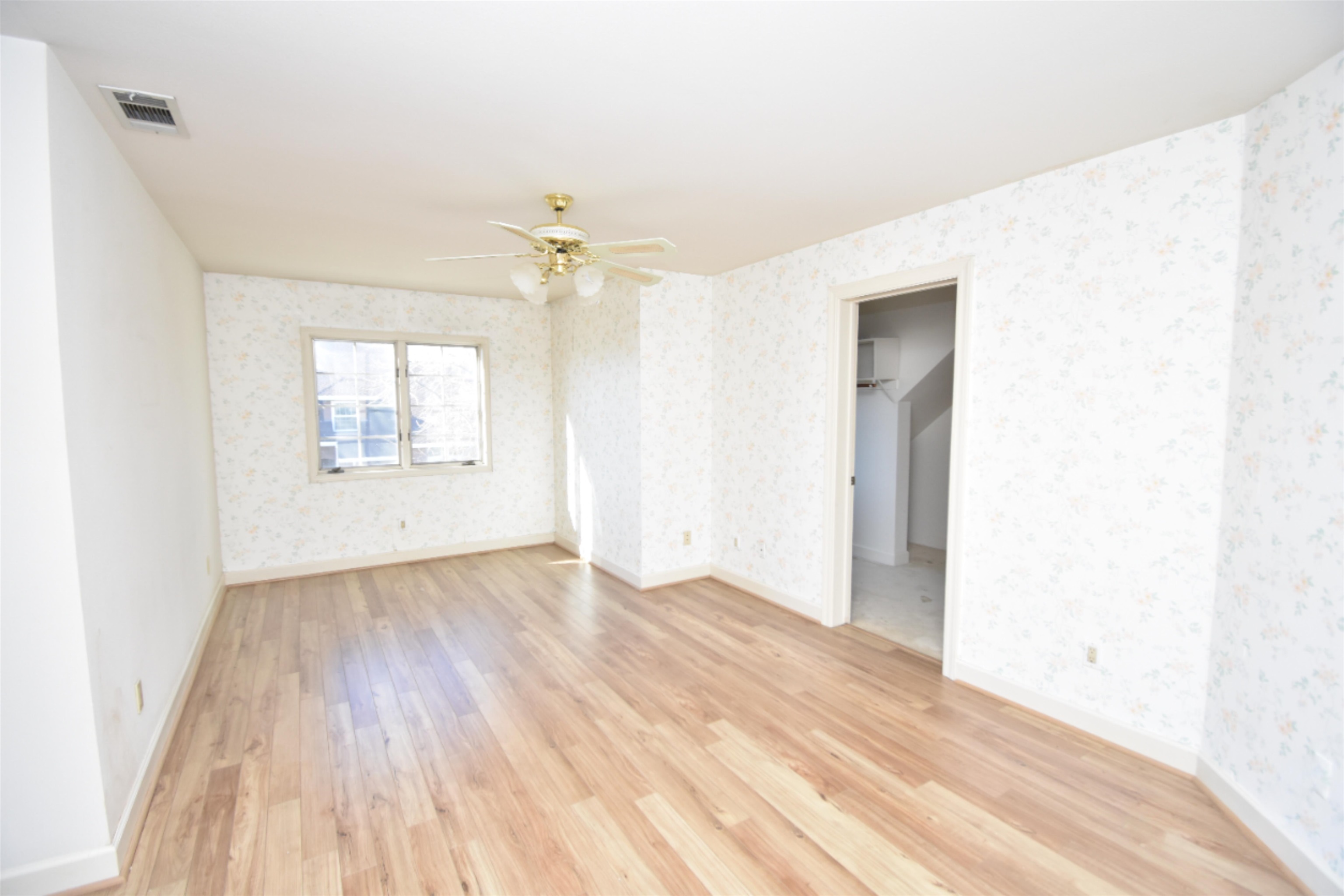 Detail Gallery Image 25 of 36 For 2350 Saint Anton Dr, Lodi,  CA 95242 - 3 Beds | 3/2 Baths