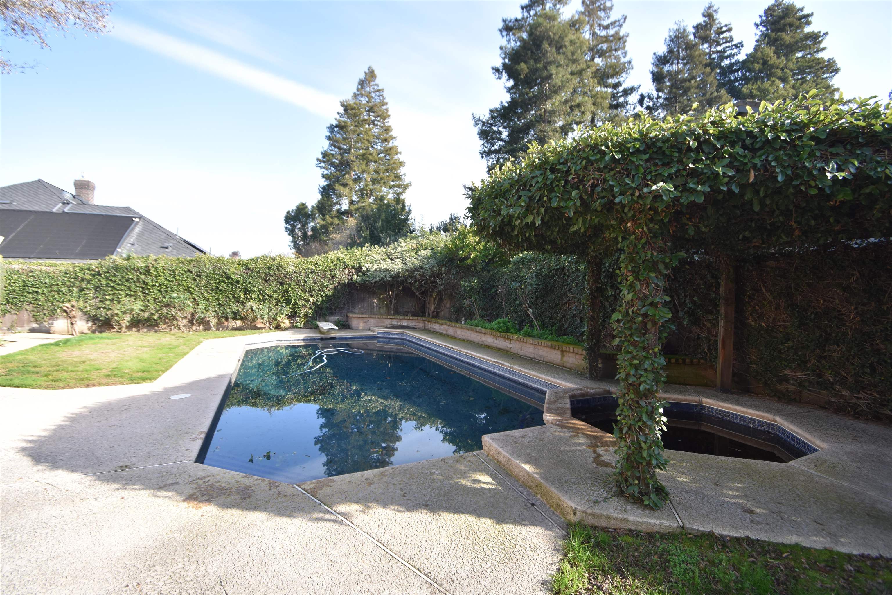 Detail Gallery Image 6 of 36 For 2350 Saint Anton Dr, Lodi,  CA 95242 - 3 Beds | 3/2 Baths