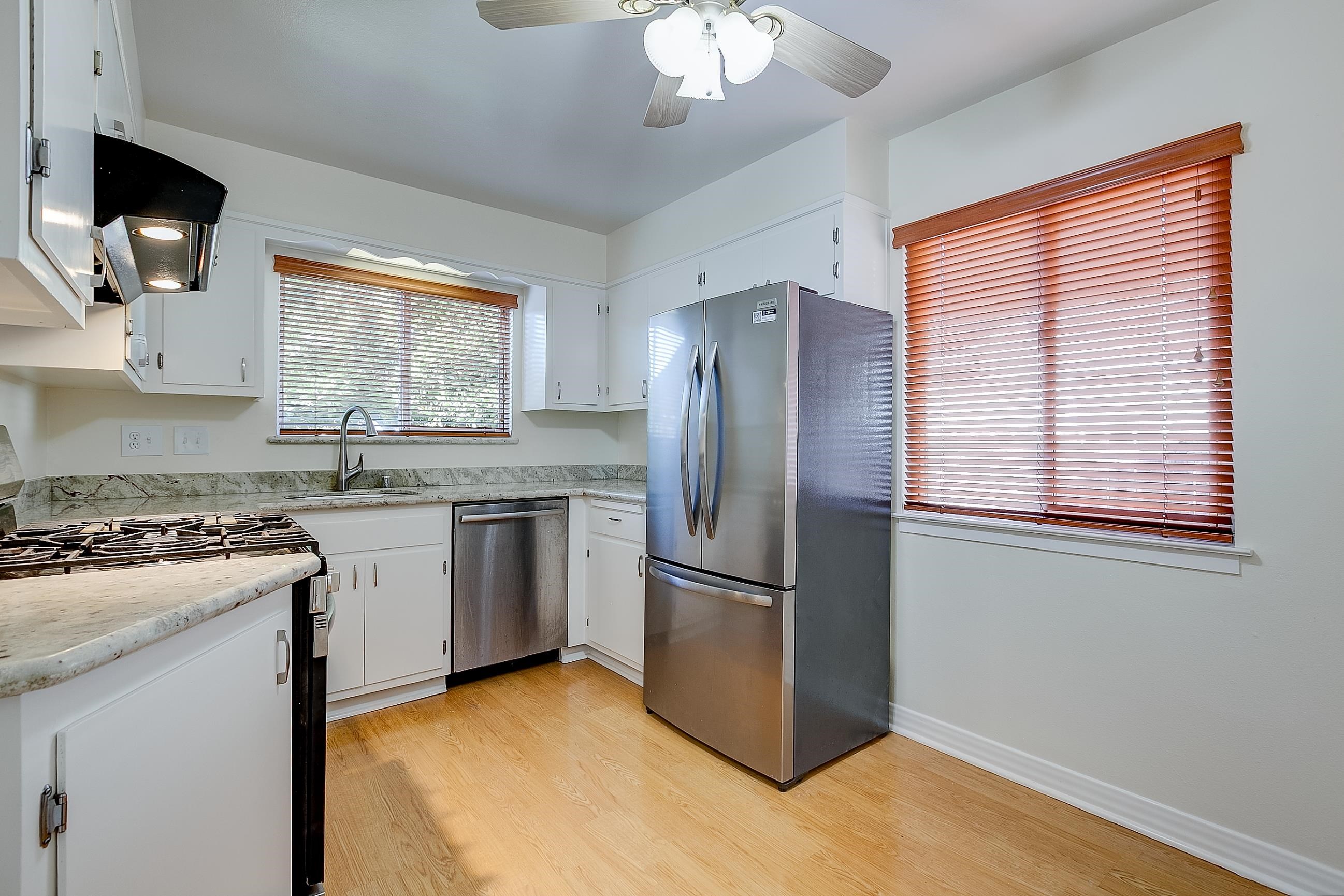 Detail Gallery Image 11 of 20 For 17437 via Frances, San Lorenzo,  CA 94580 - 3 Beds | 2 Baths