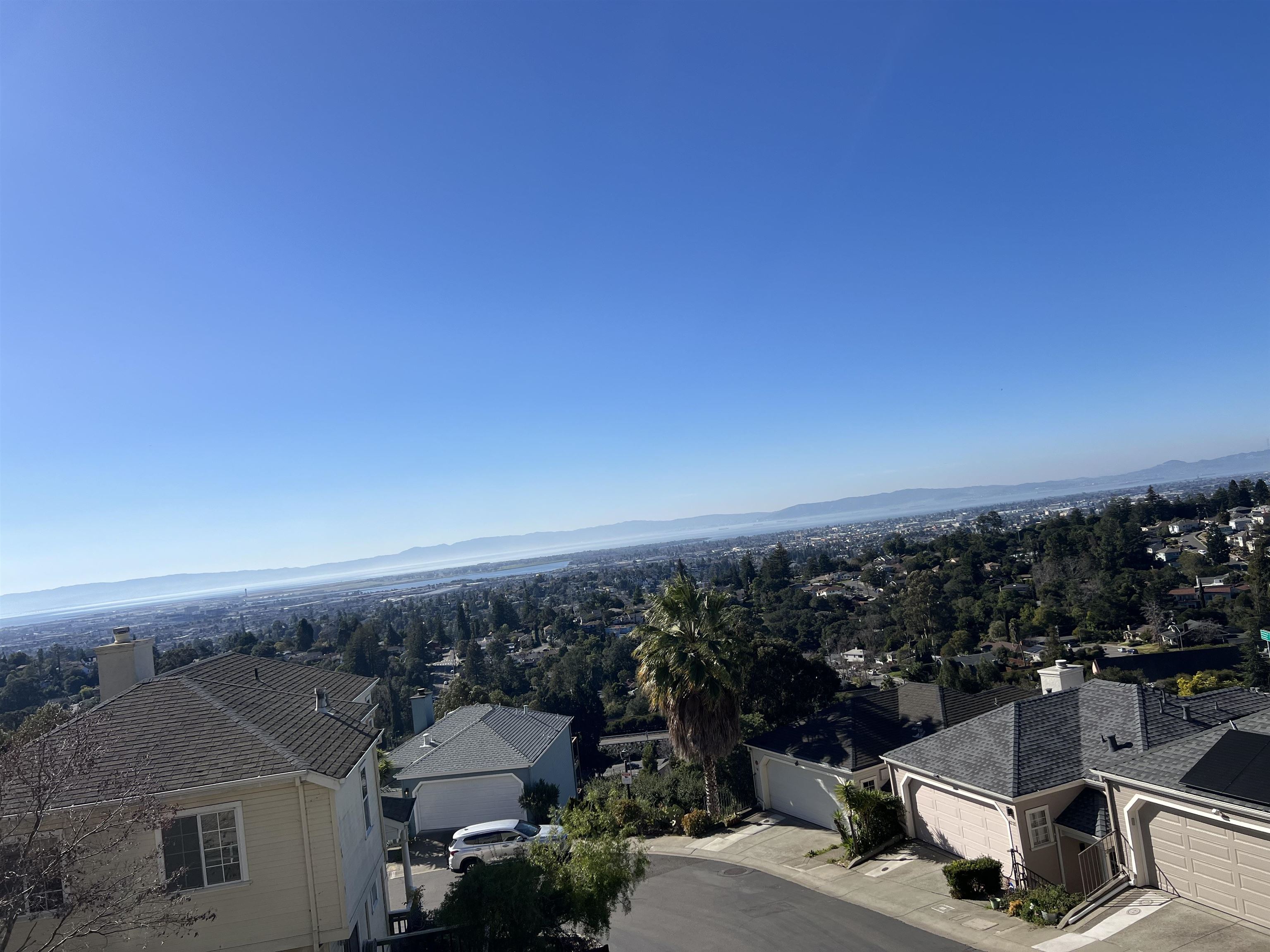 Detail Gallery Image 12 of 14 For 4338 Terrabella Way, Oakland,  CA 94619 - 3 Beds | 2/1 Baths