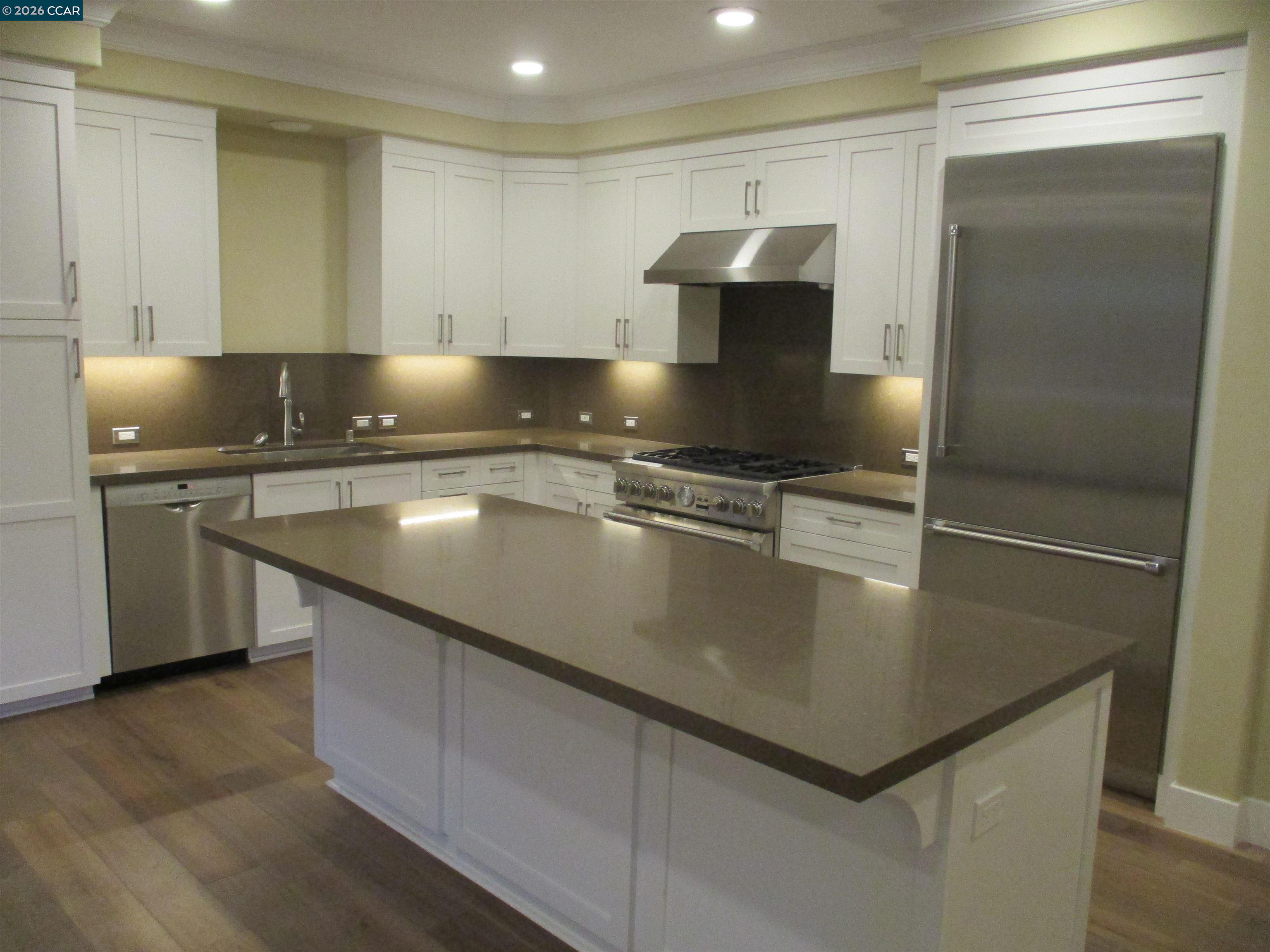 Detail Gallery Image 2 of 10 For 1003 Woodbury Road #103,  Lafayette,  CA 94549 - 2 Beds | 2 Baths