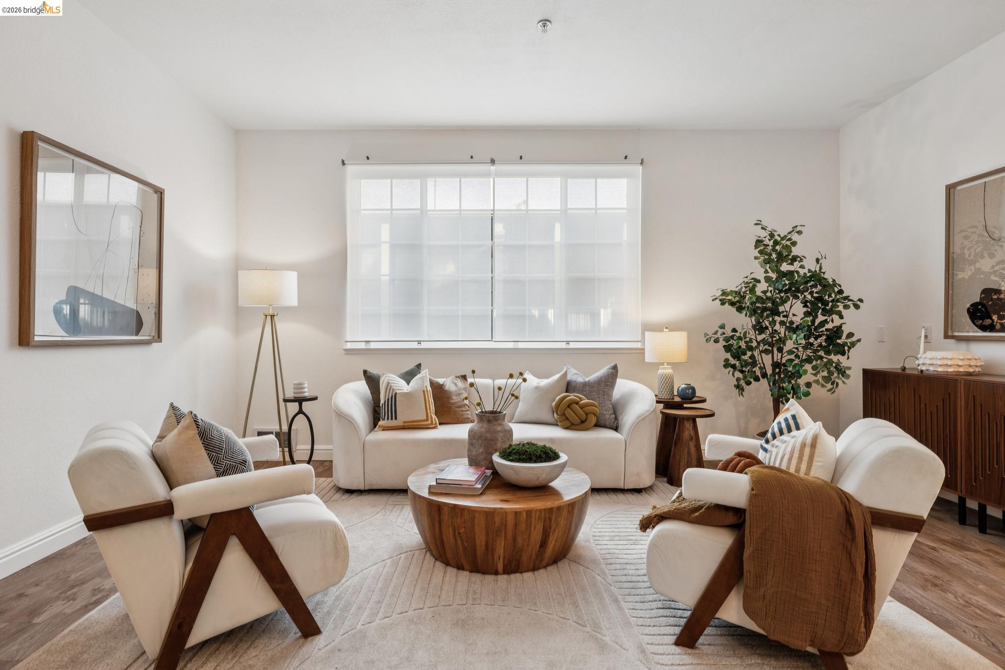 Front Image Thumbnail for EB41122840