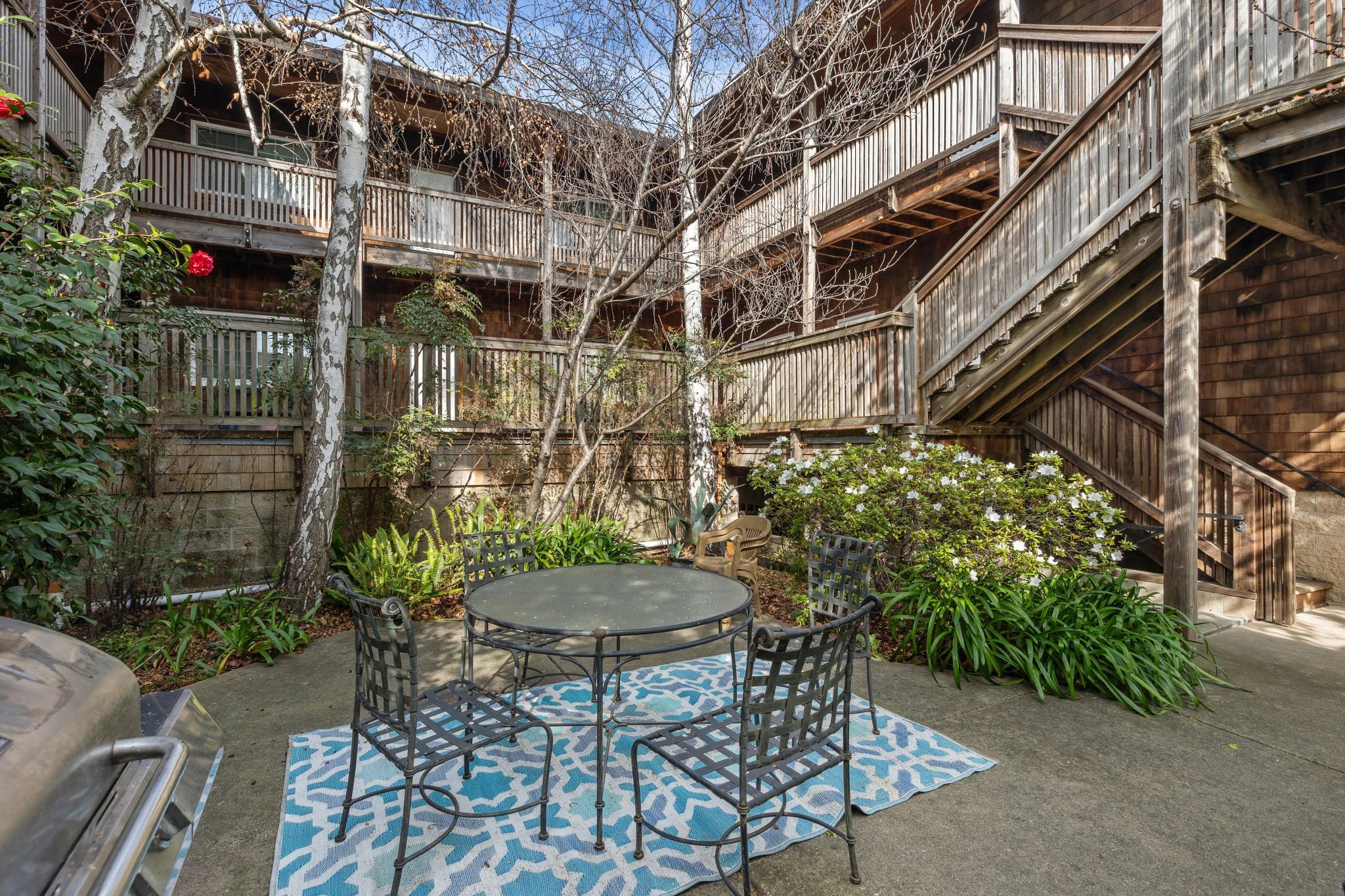 Detail Gallery Image 31 of 34 For 1708 Lexington Ave #5,  El Cerrito,  CA 94530 - 2 Beds | 1 Baths