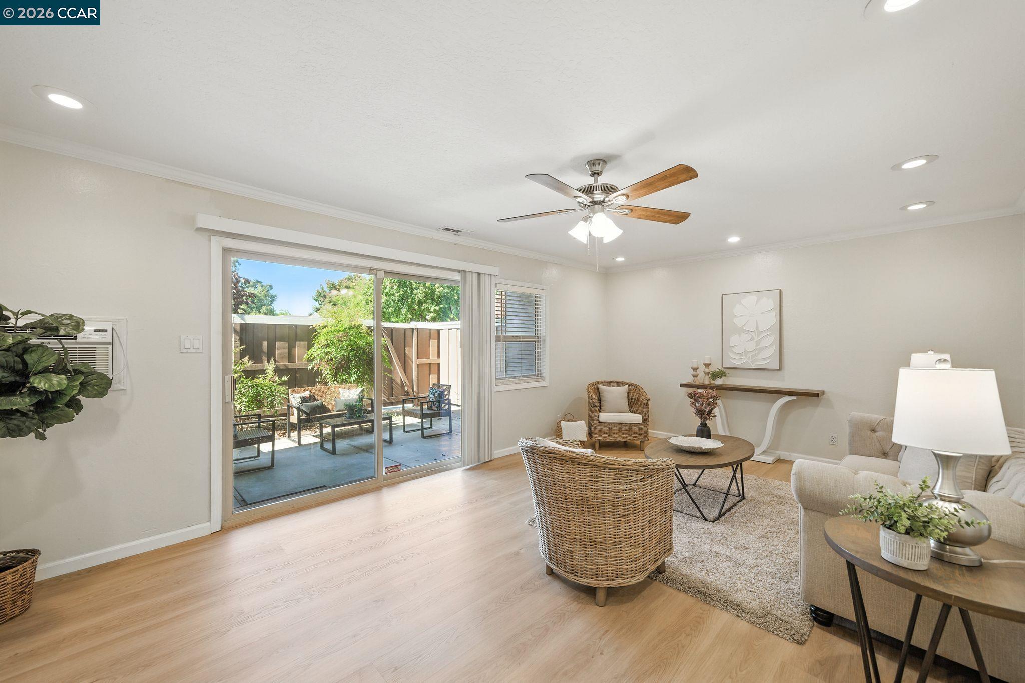 Photo #16: 41122843 Listing: Photo #16