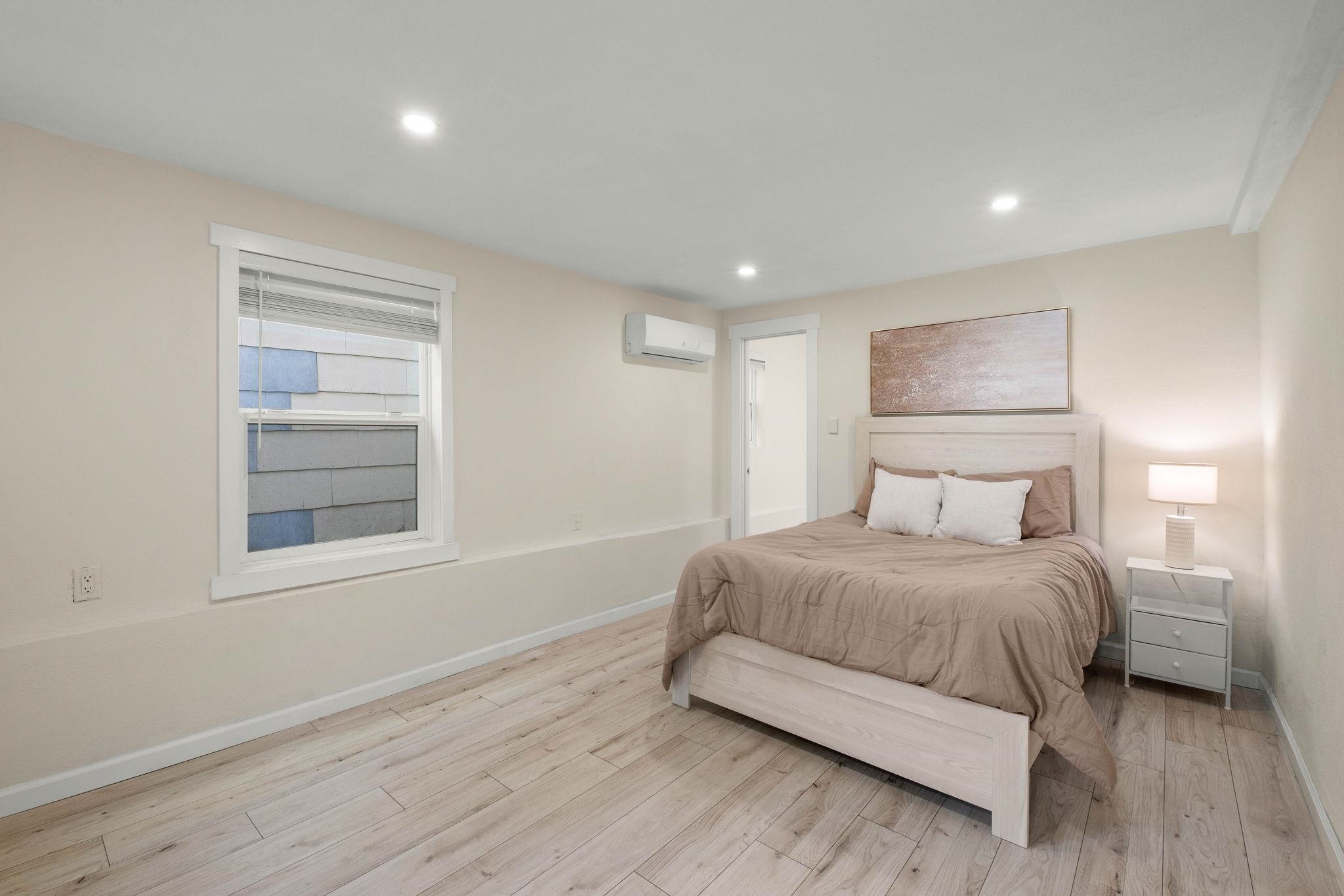 Detail Gallery Image 24 of 58 For 879 Wood St., Oakland,  CA 94607 - – Beds | – Baths