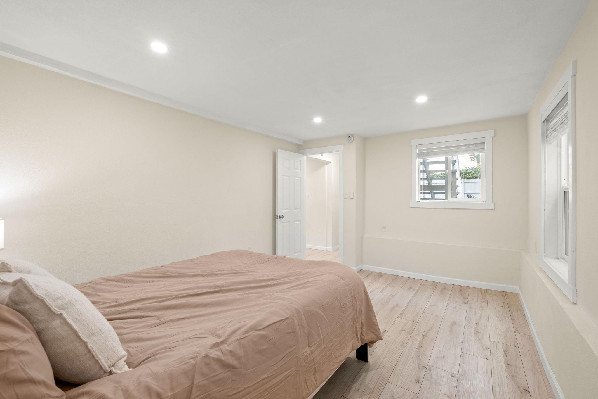 Detail Gallery Image 26 of 58 For 879 Wood St., Oakland,  CA 94607 - – Beds | – Baths