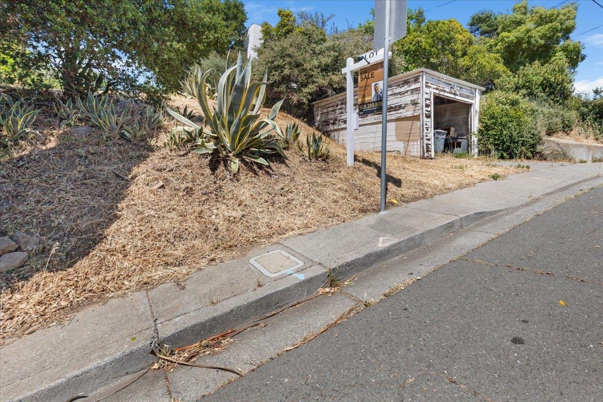 Detail Gallery Image 6 of 17 For 516 Hichborn Street, Vallejo,  CA 94590 - – Beds | – Baths