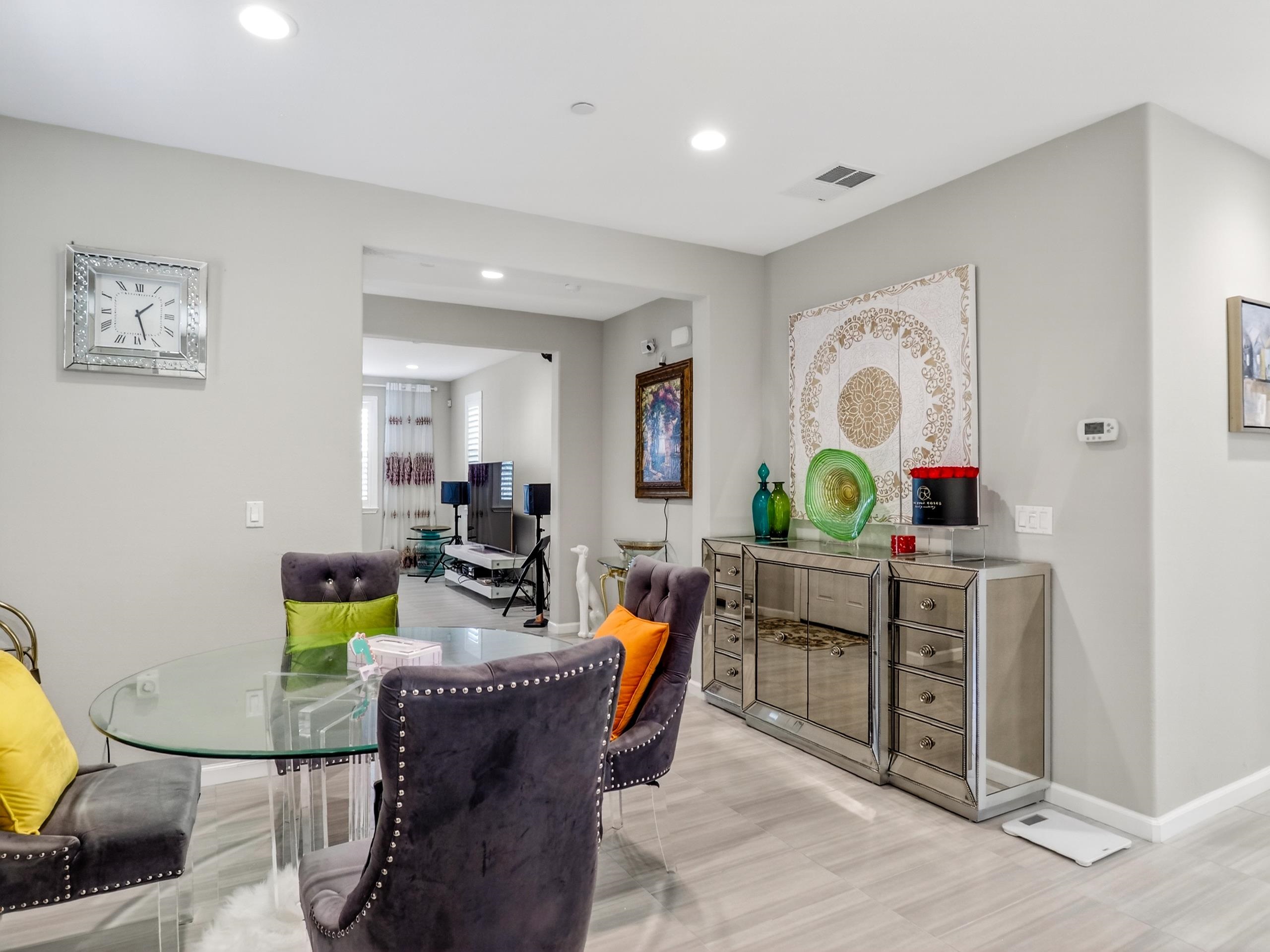 Detail Gallery Image 9 of 38 For 5030 Brook Valley Loop, San Jose,  CA 95136 - 3 Beds | 2/1 Baths